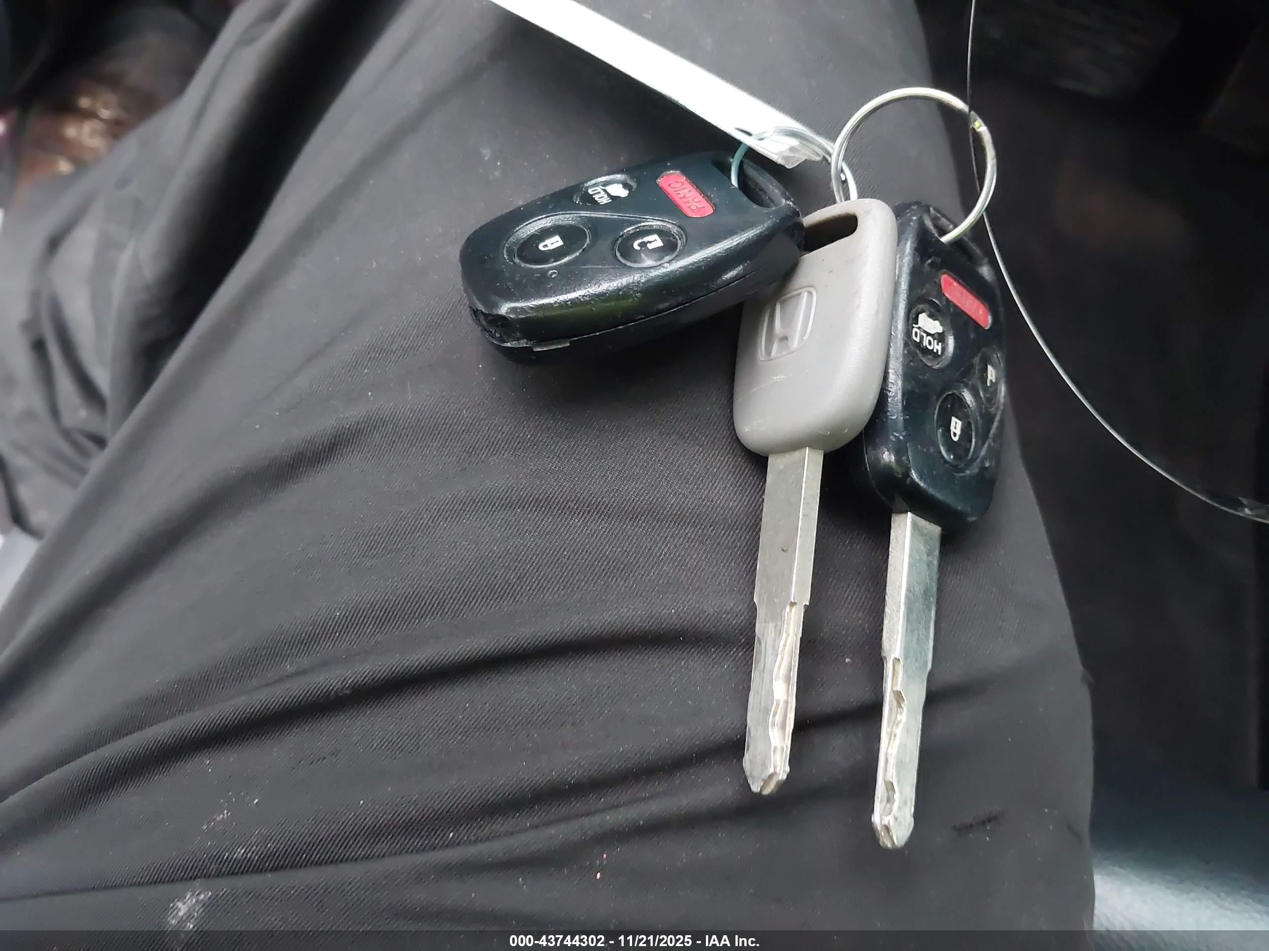 HONDA PILOT image 11