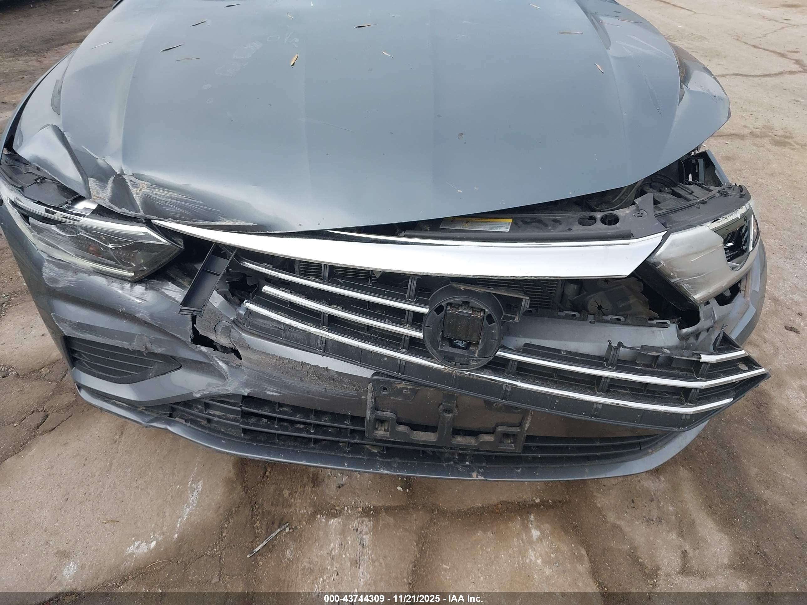 VOLKSWAGEN JETTA image 6