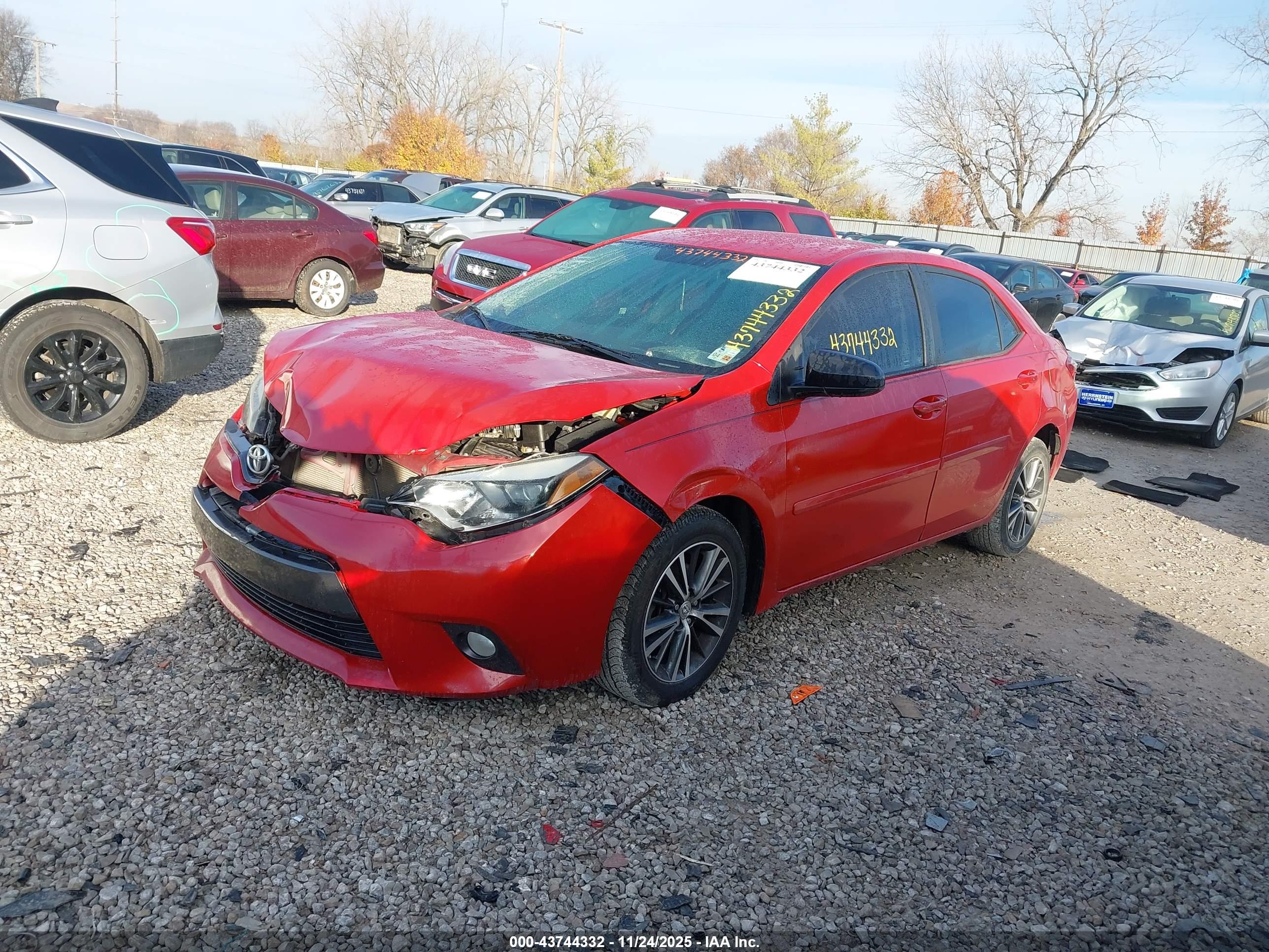 TOYOTA COROLLA image 2