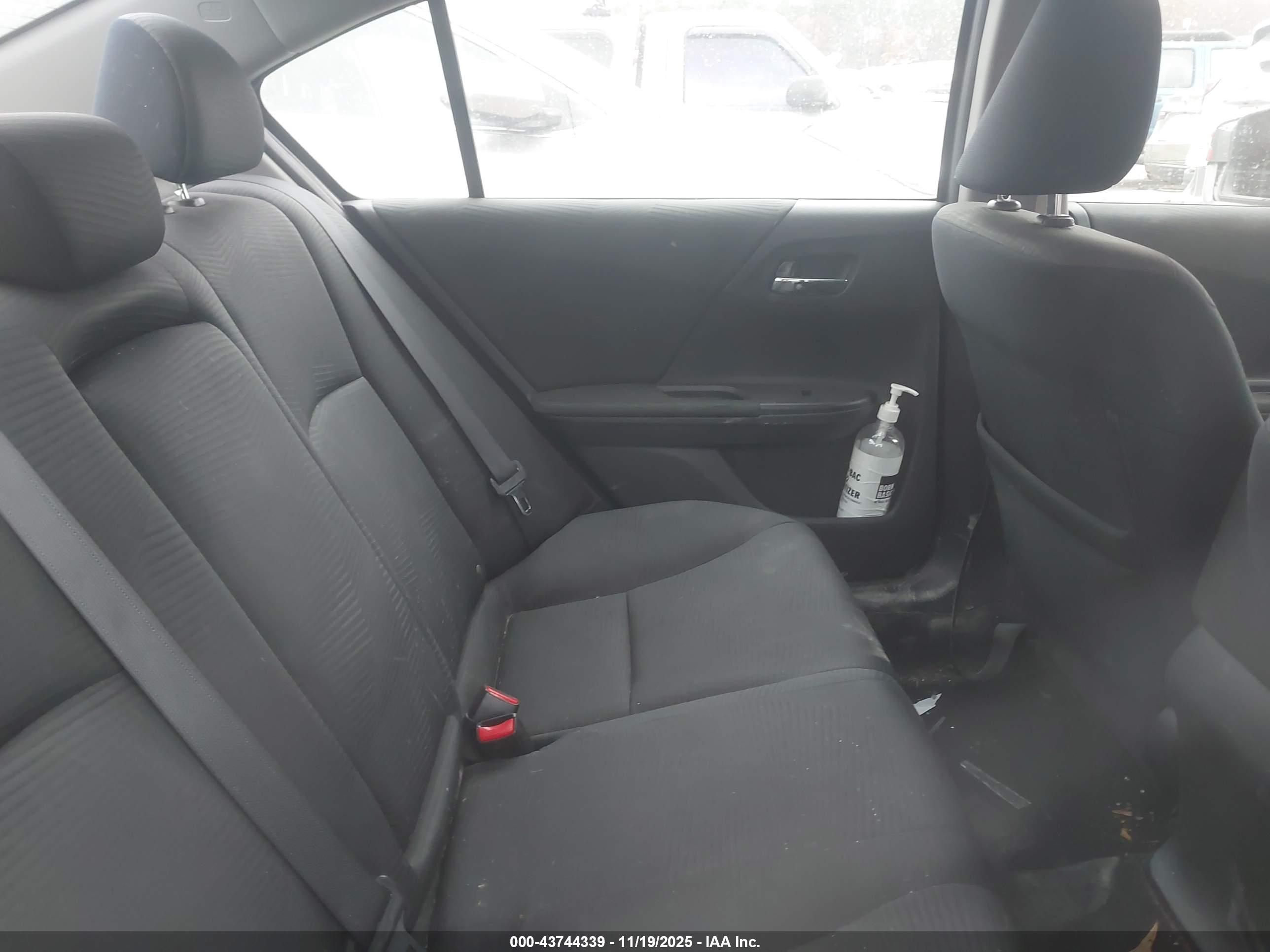 HONDA ACCORD image 8