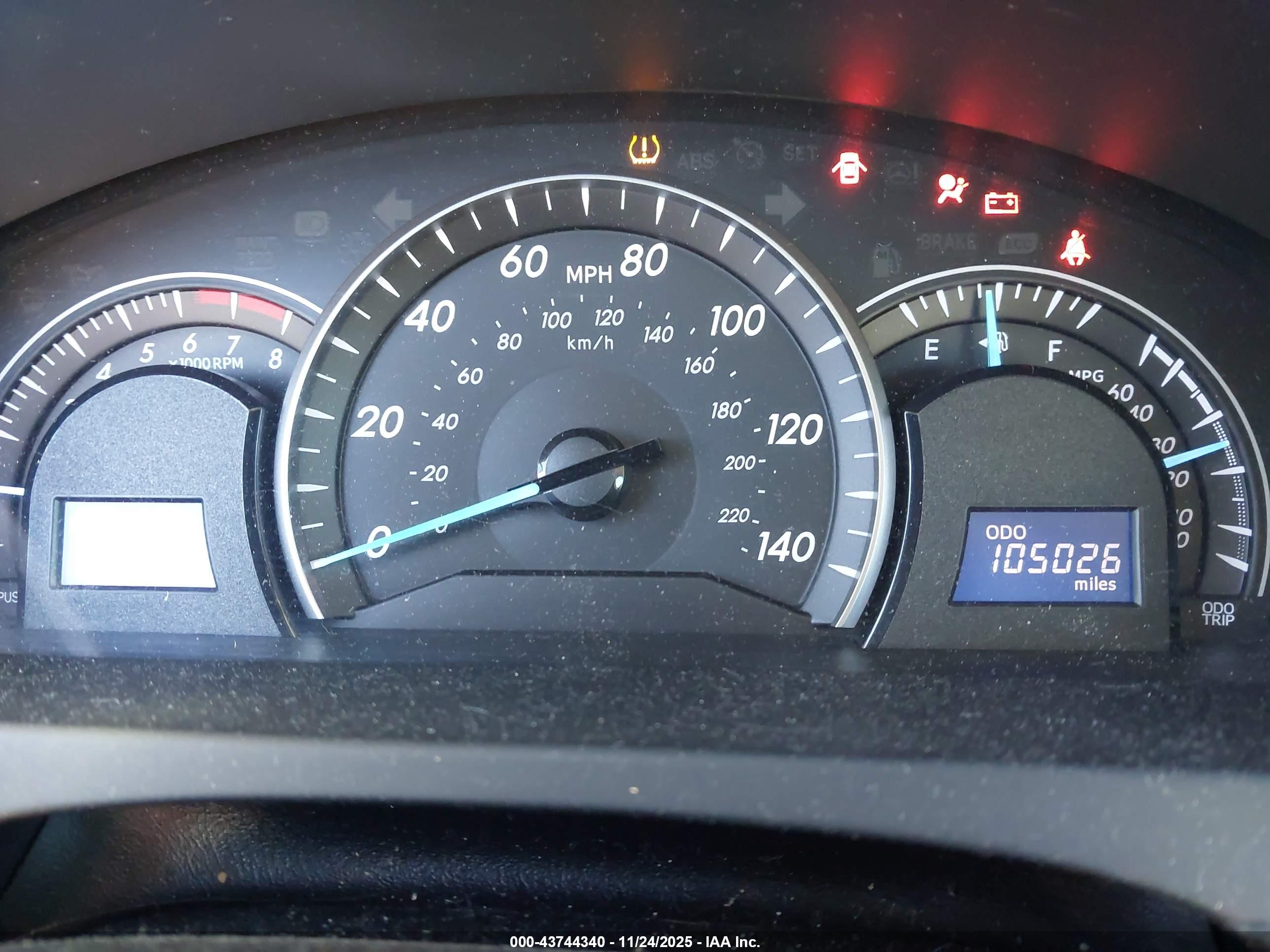TOYOTA CAMRY image 7