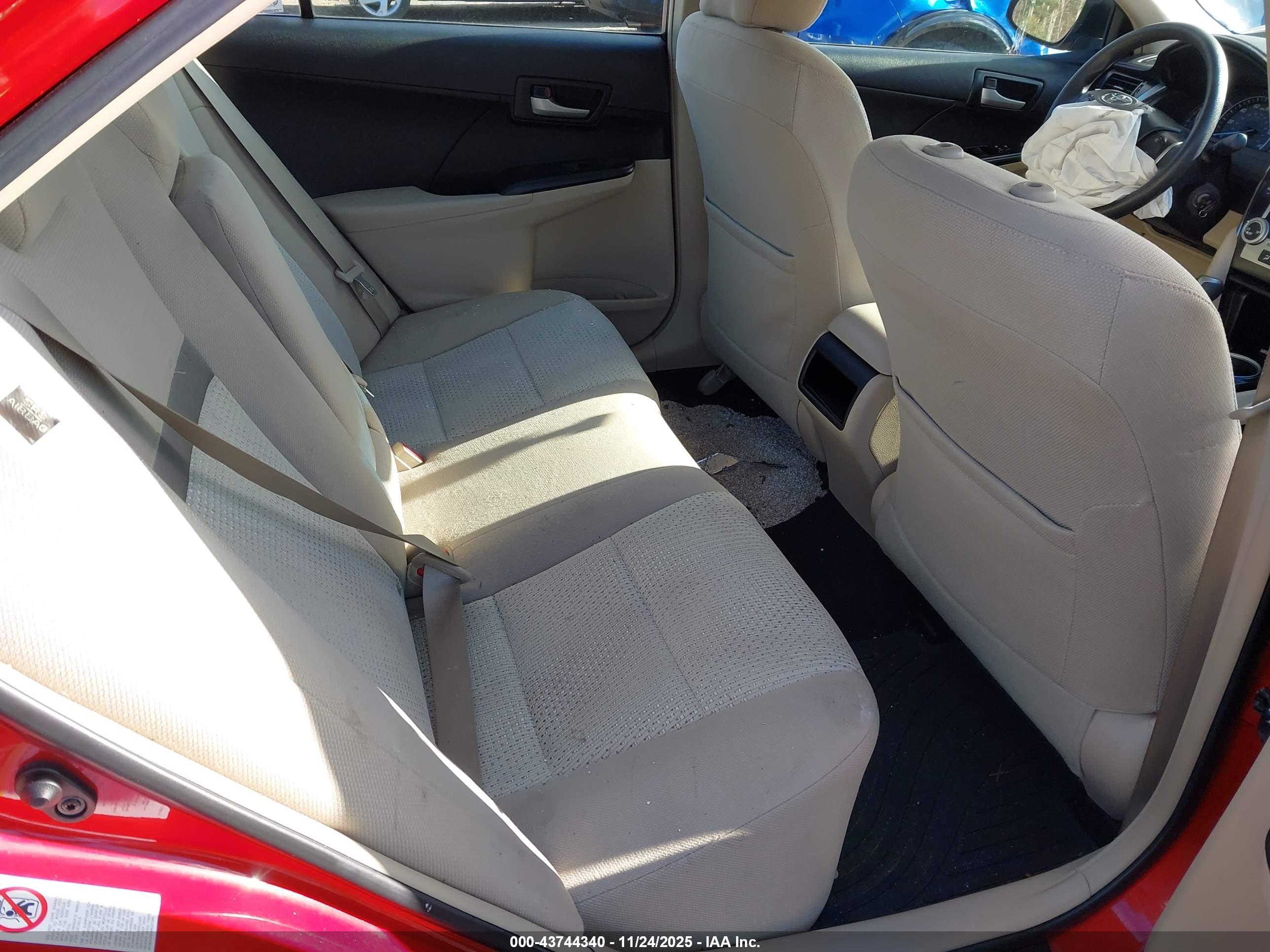 TOYOTA CAMRY image 8