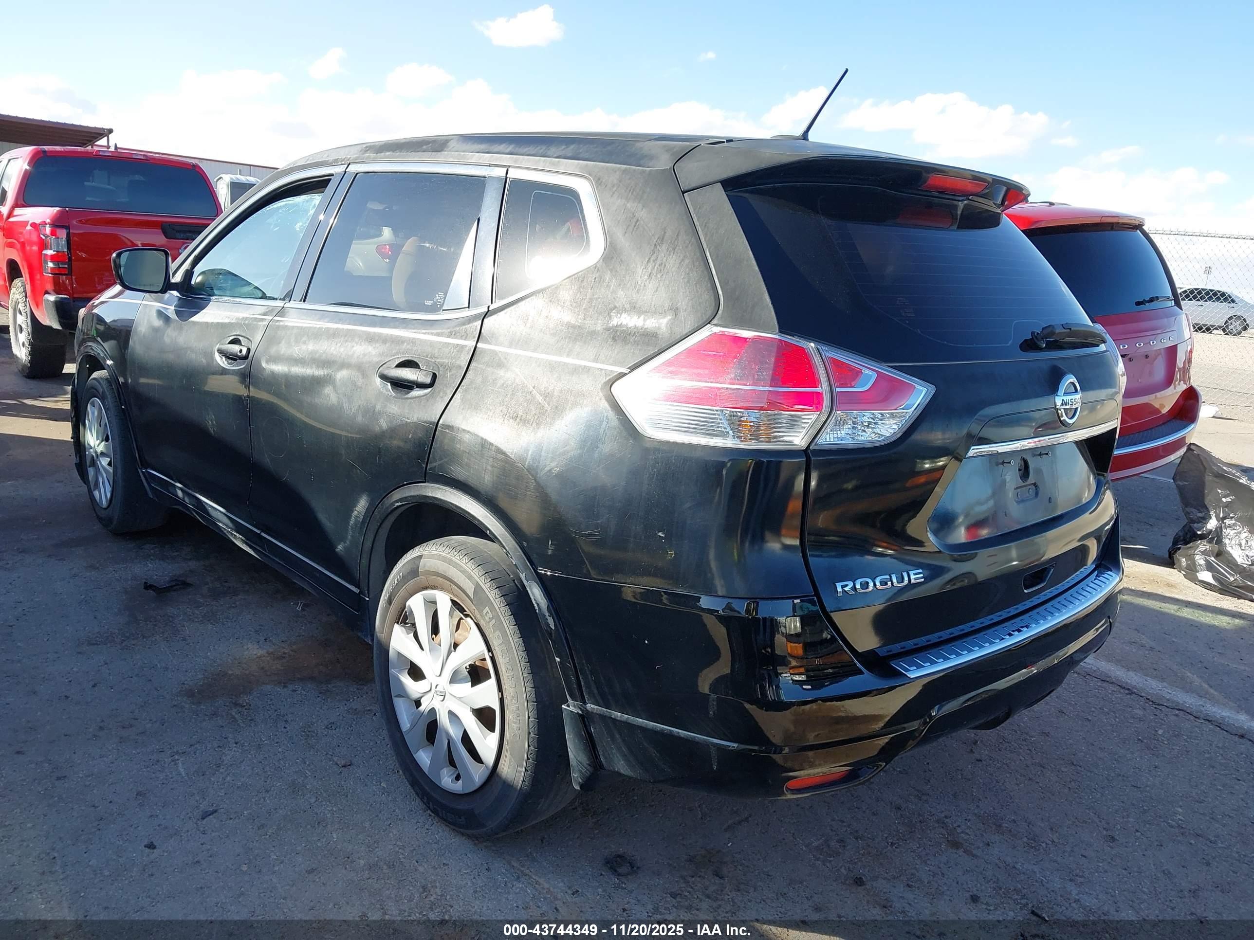NISSAN ROGUE image 3