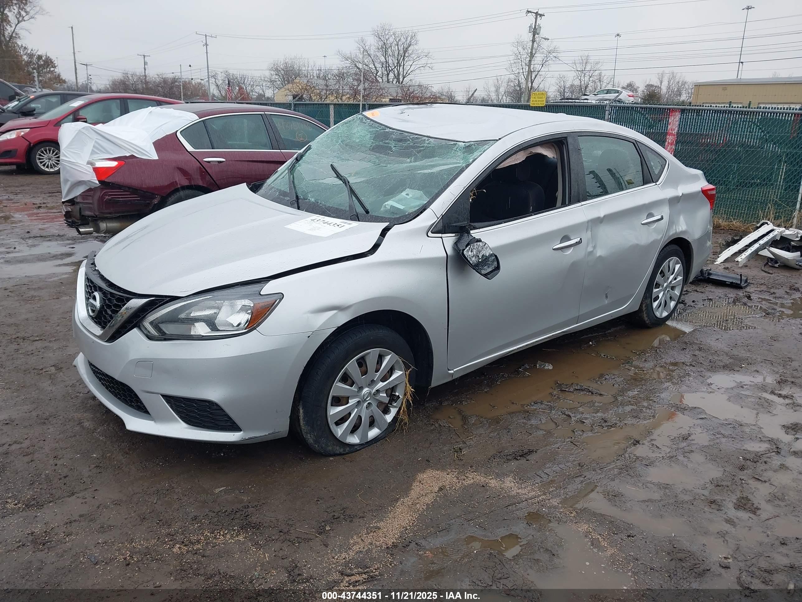 NISSAN SENTRA image 2