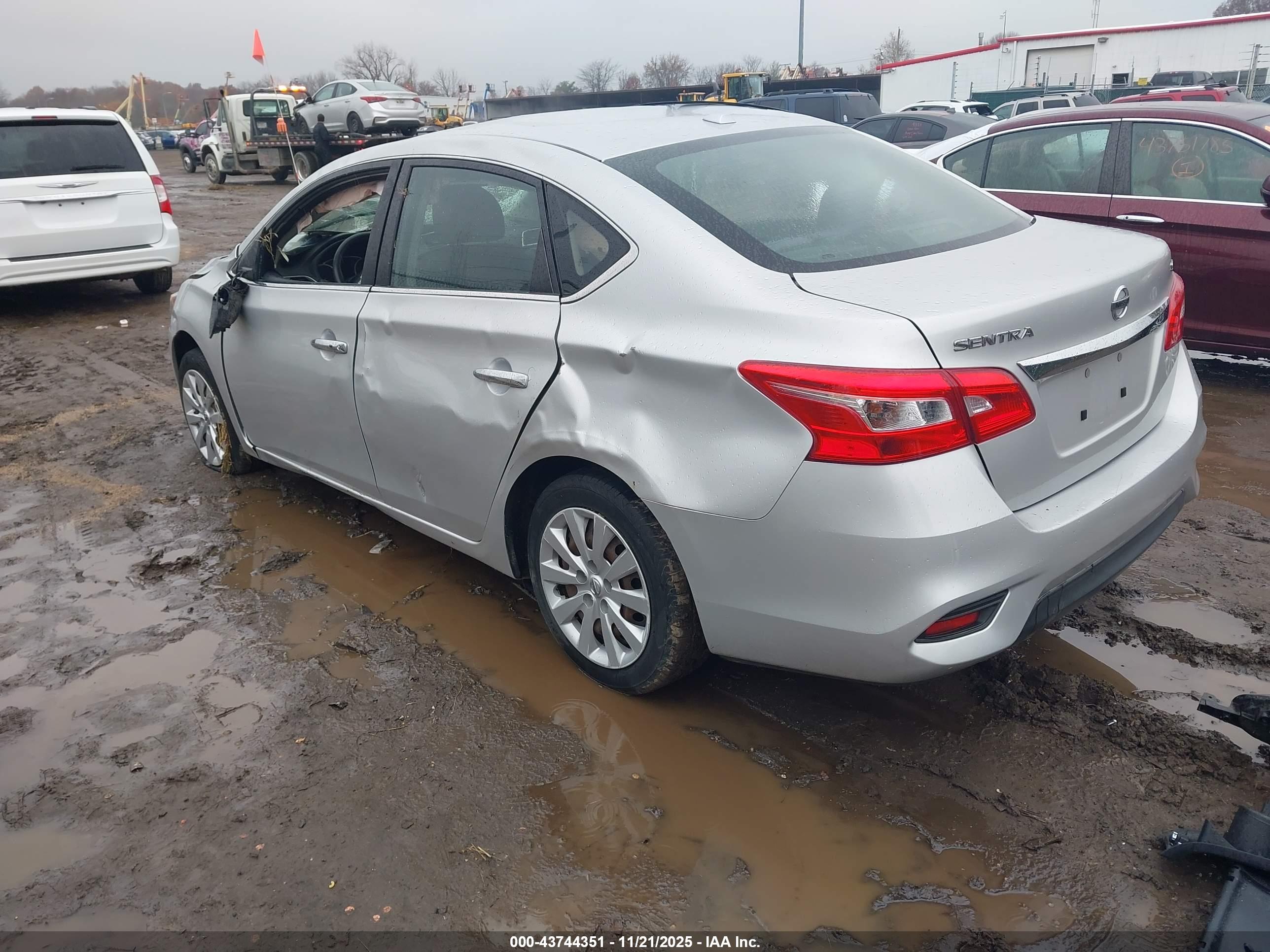 NISSAN SENTRA image 3