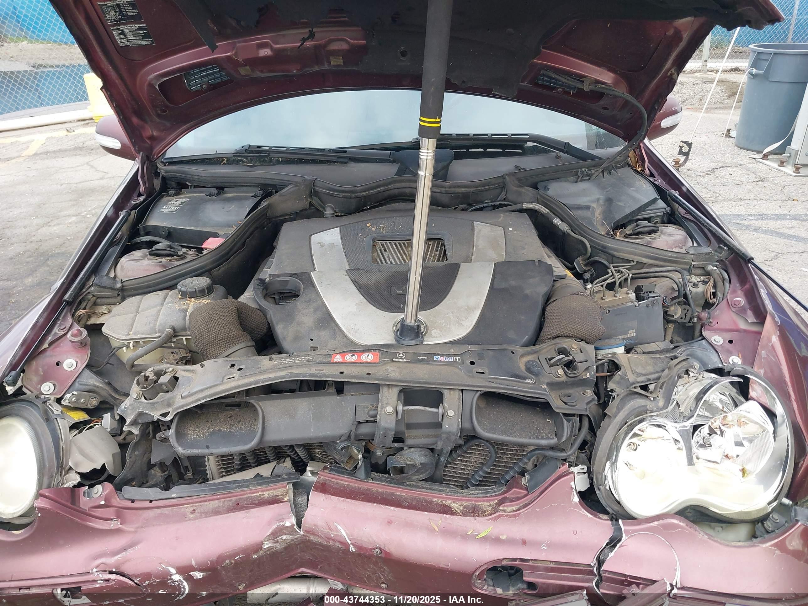 MERCEDES-BENZ C image 10