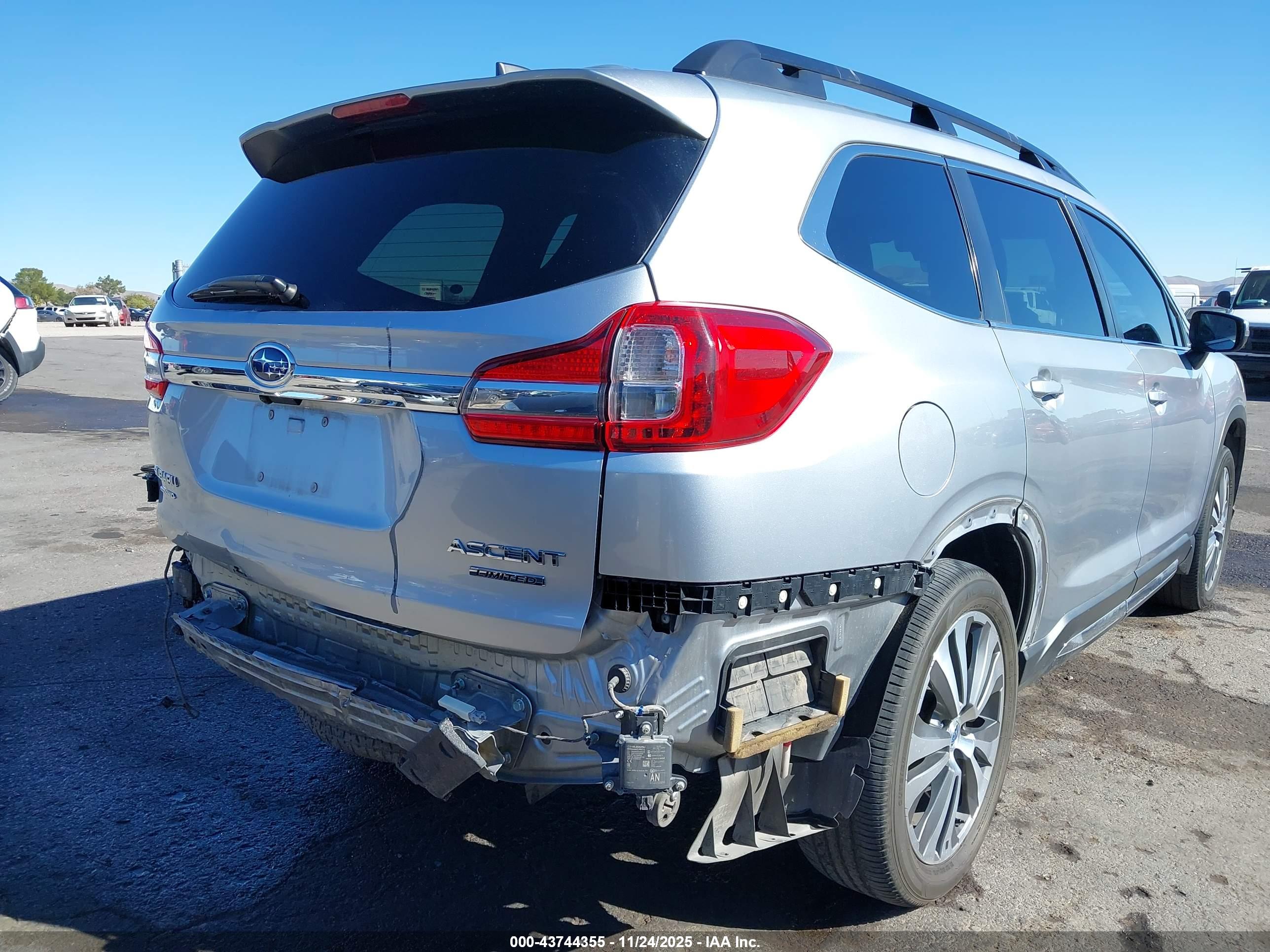 SUBARU ASCENT image 6