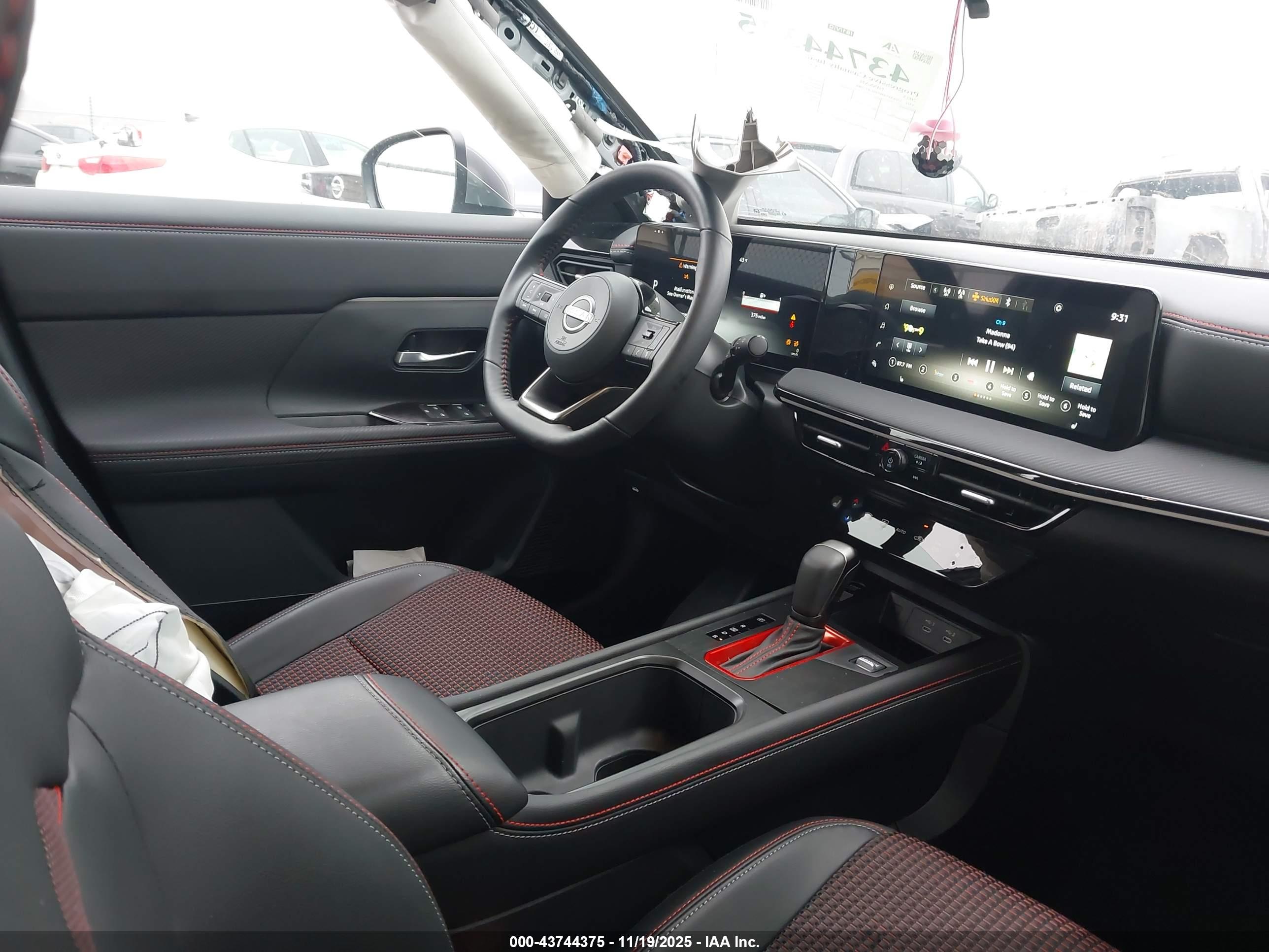 NISSAN KICKS image 5