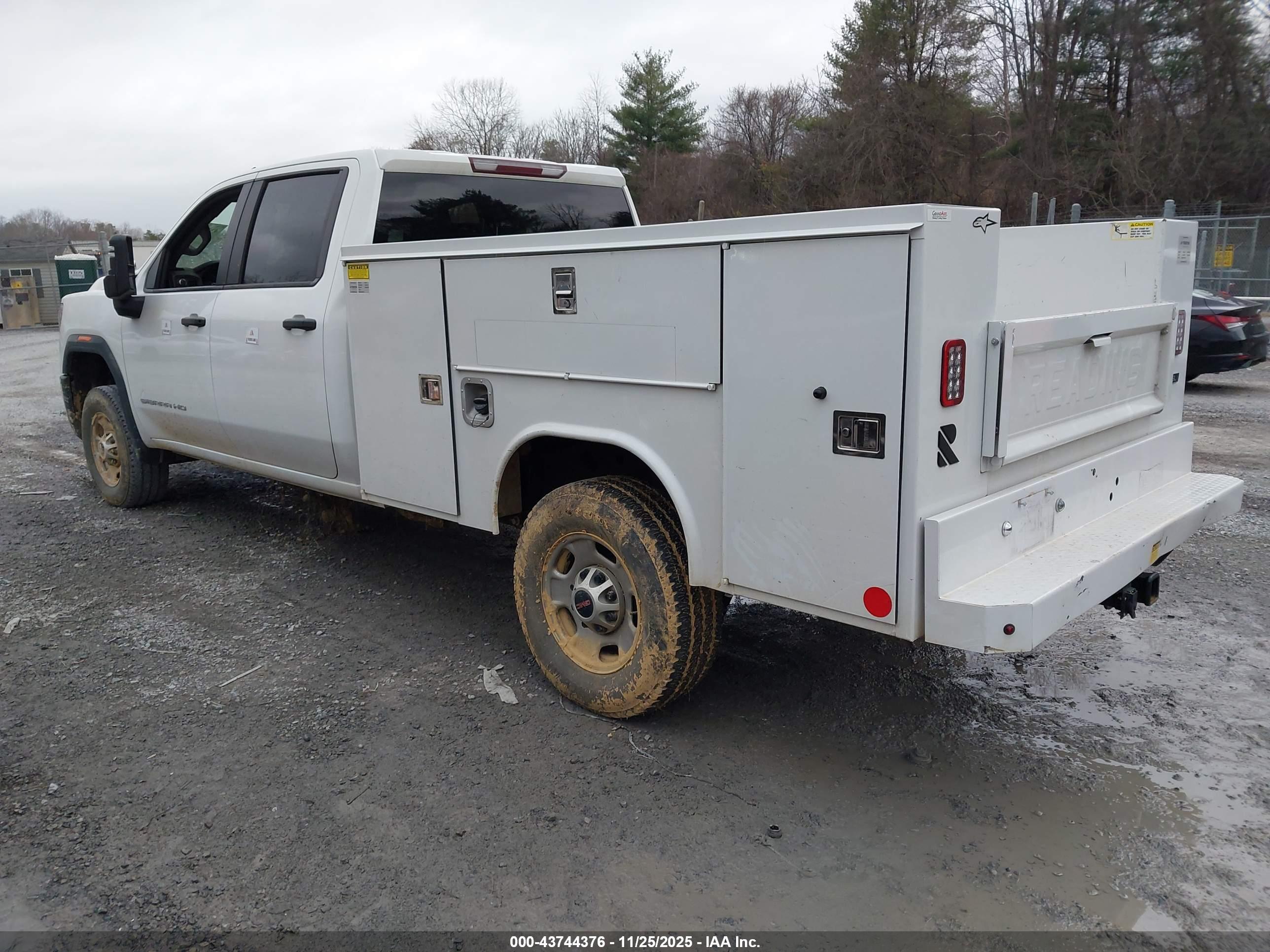GMC SIERRA image 3
