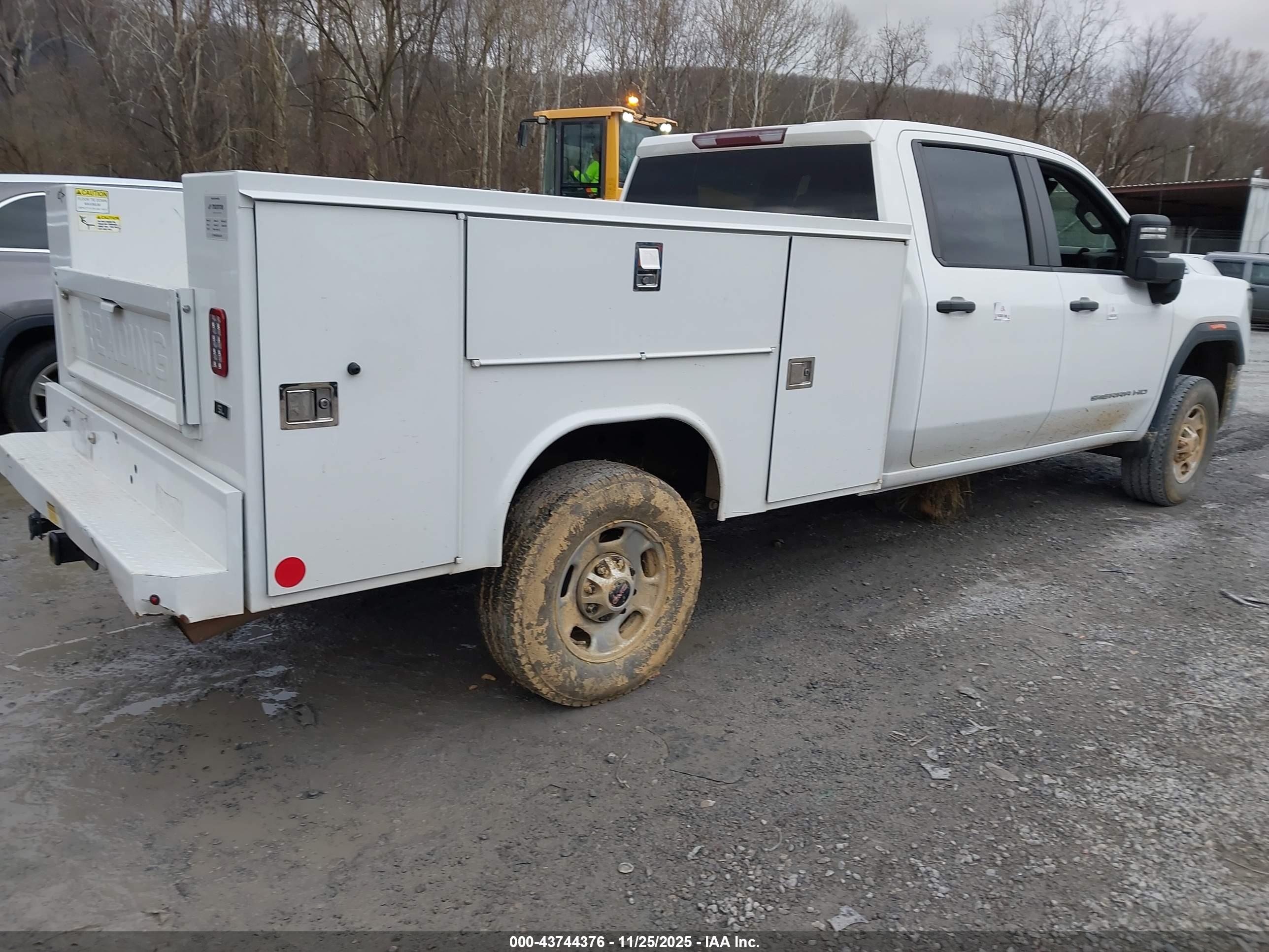 GMC SIERRA image 4