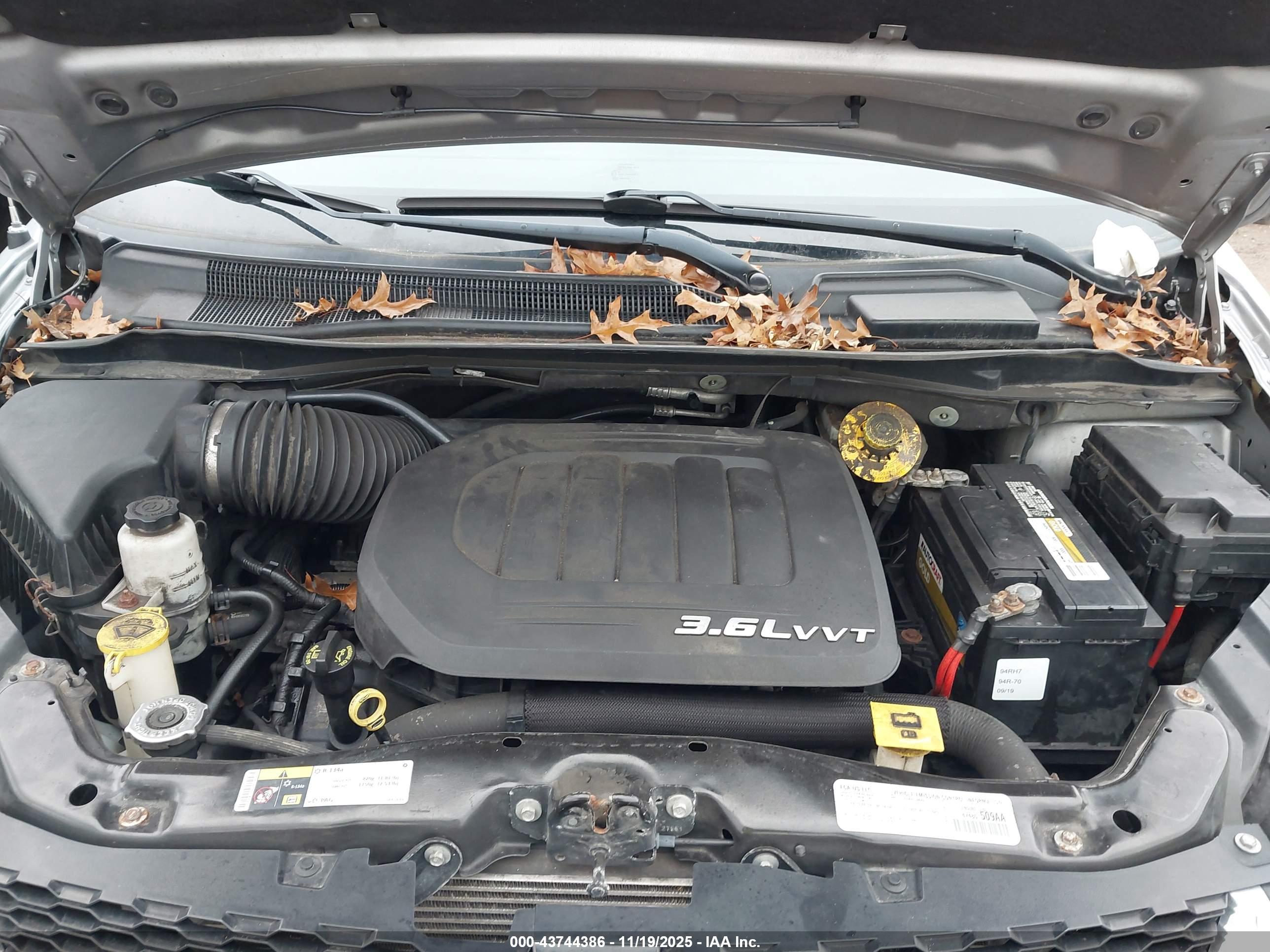 DODGE GRAND image 10