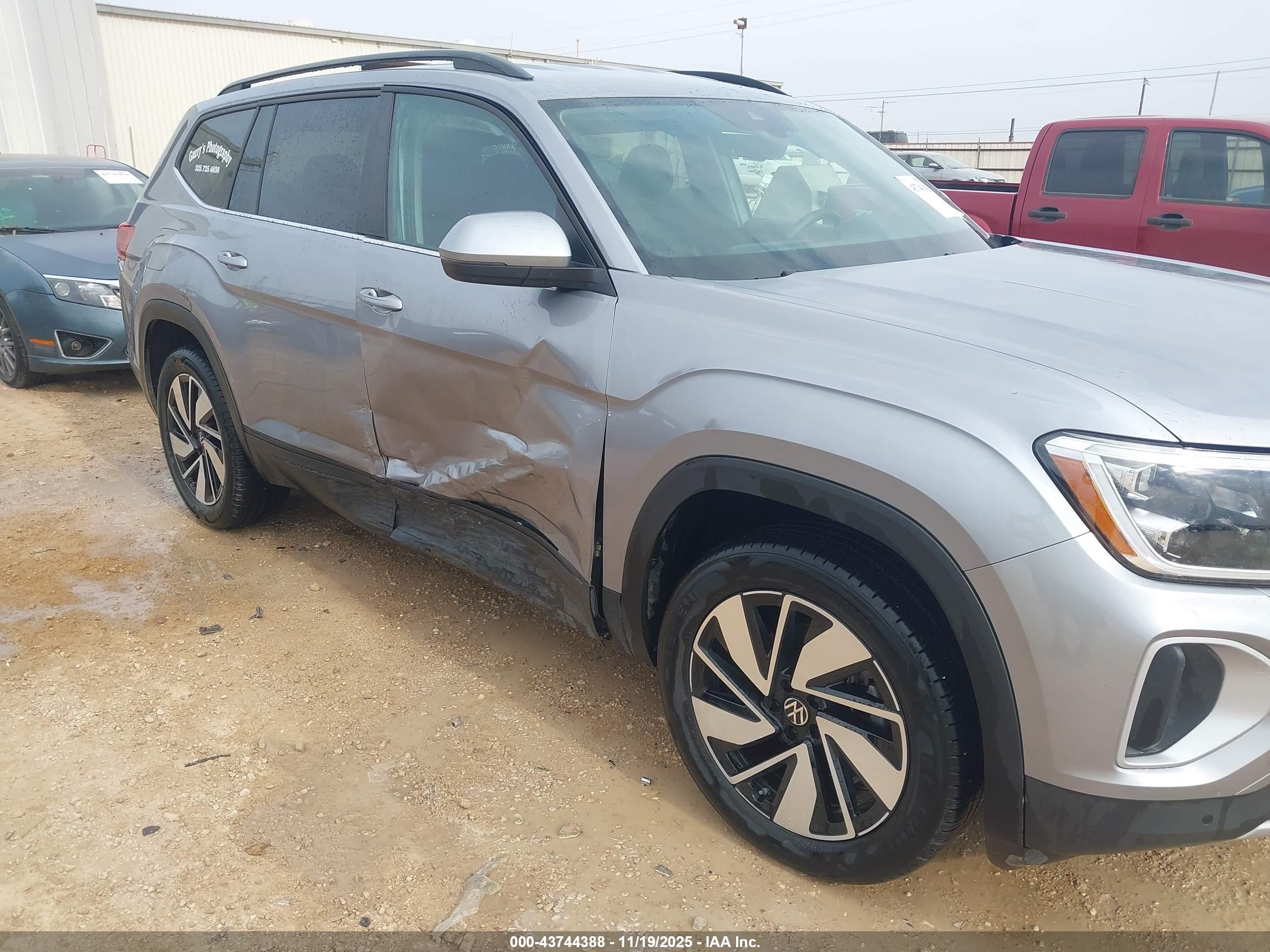 VOLKSWAGEN ATLAS image 6