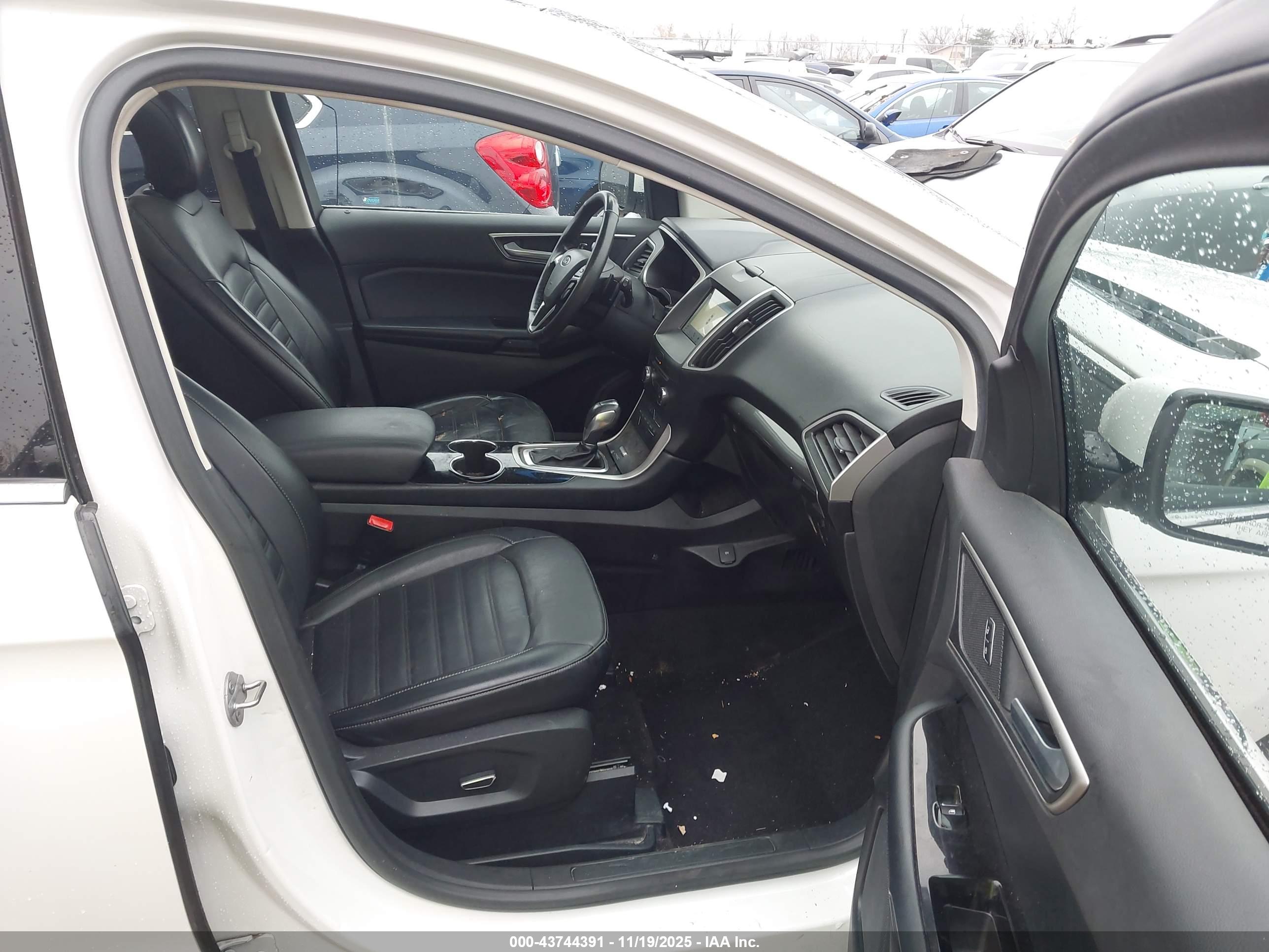 FORD EDGE image 5