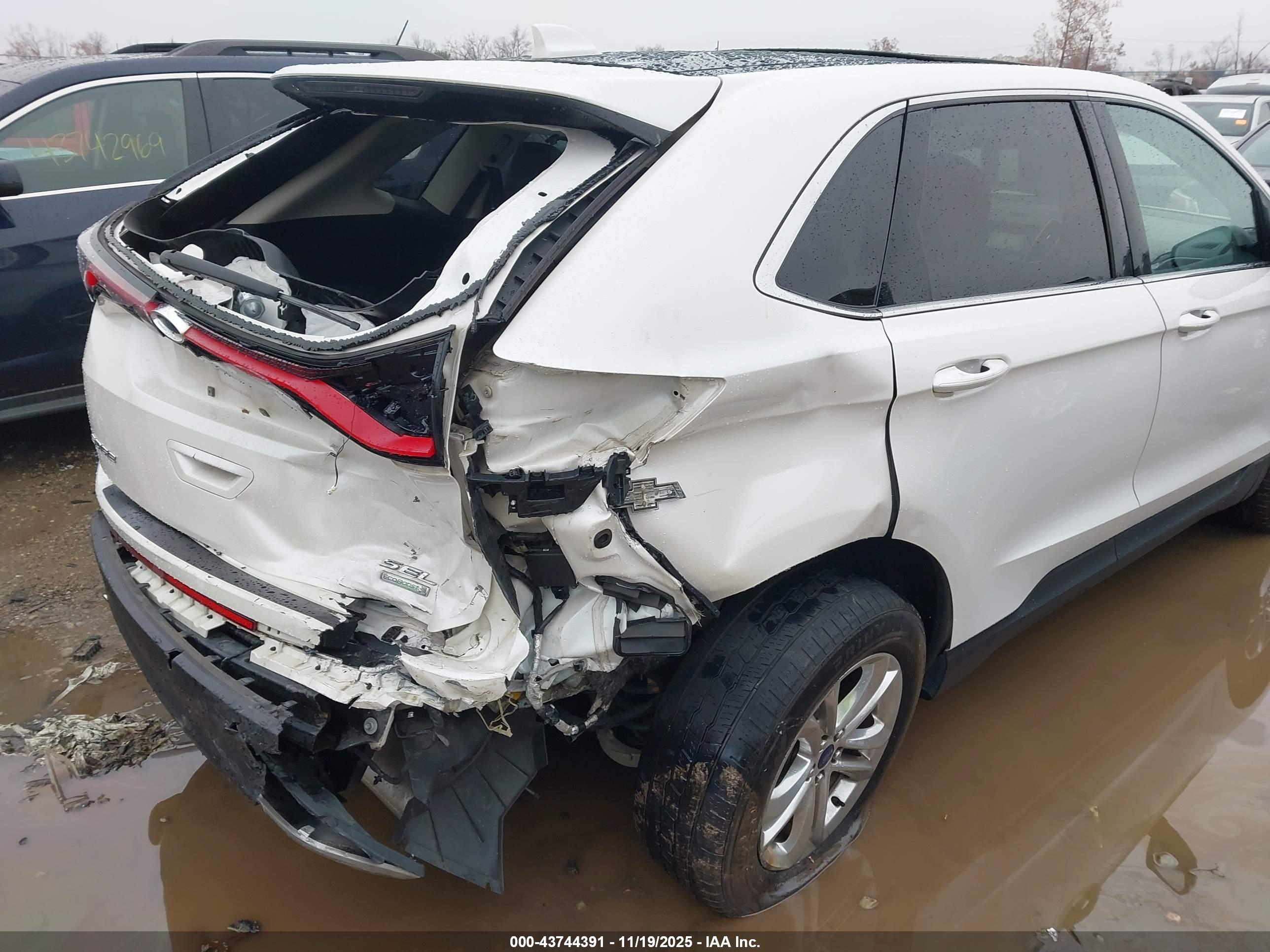 FORD EDGE image 6