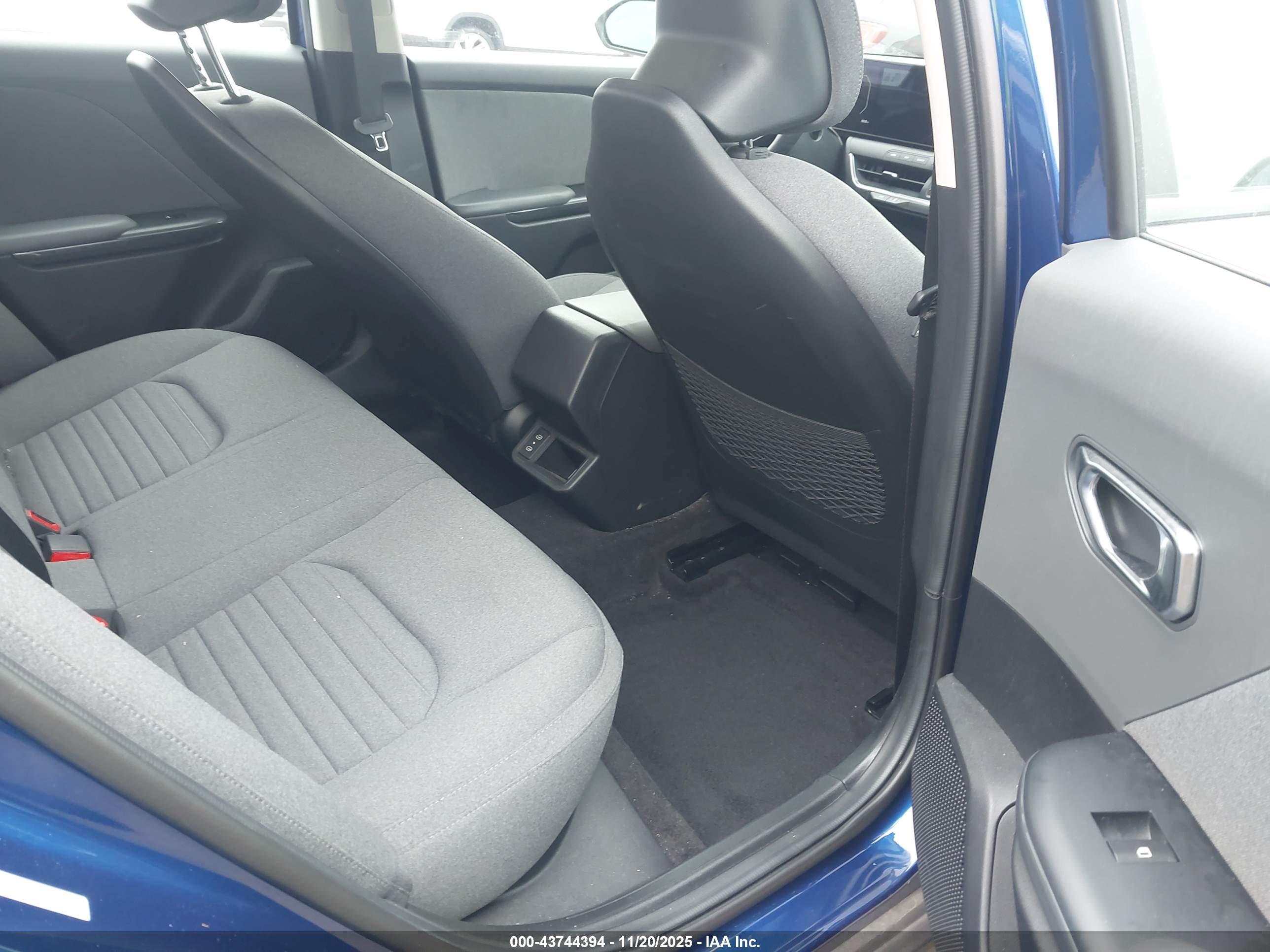 KIA K4 image 8