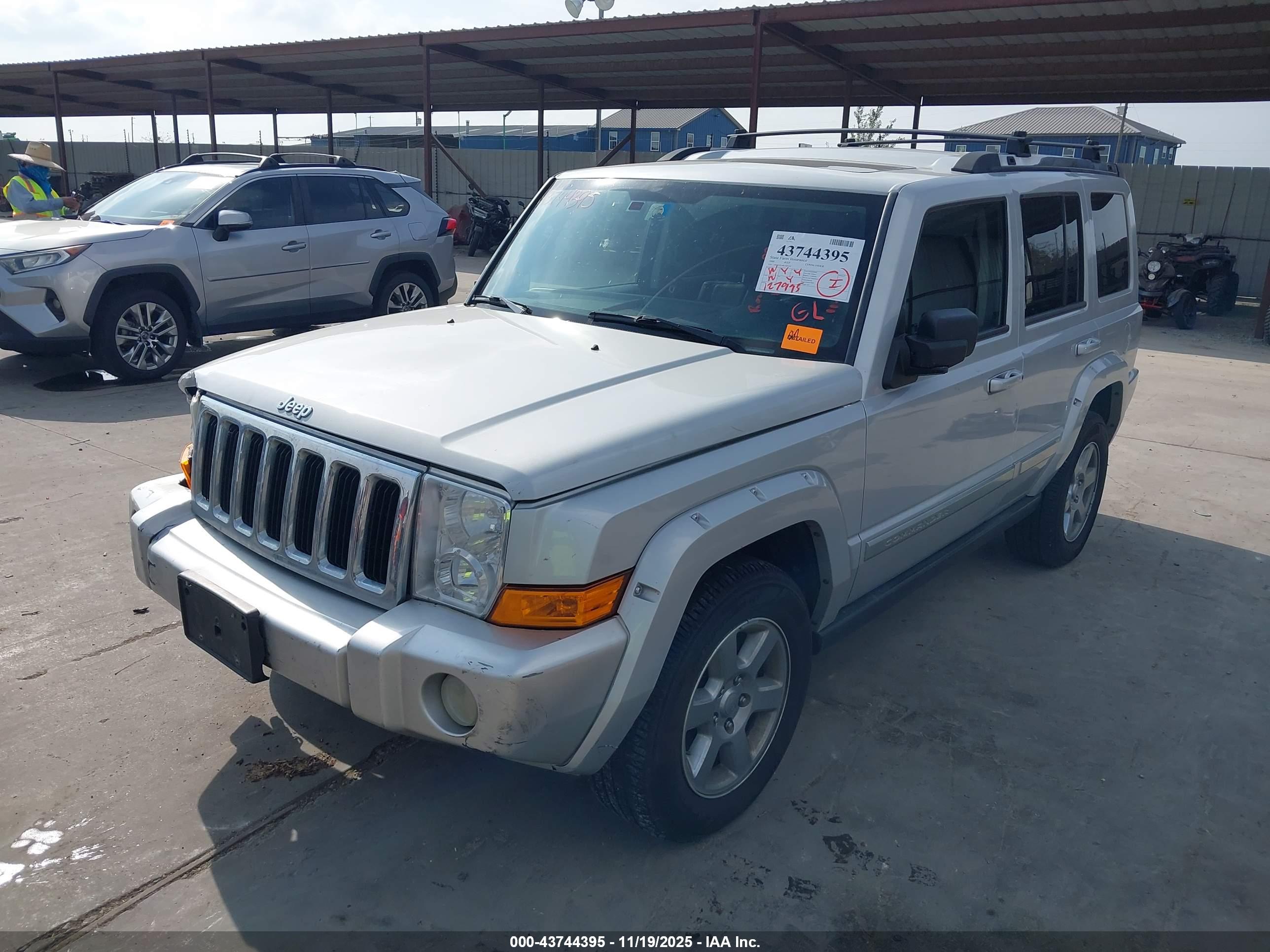 JEEP COMMANDER image 2