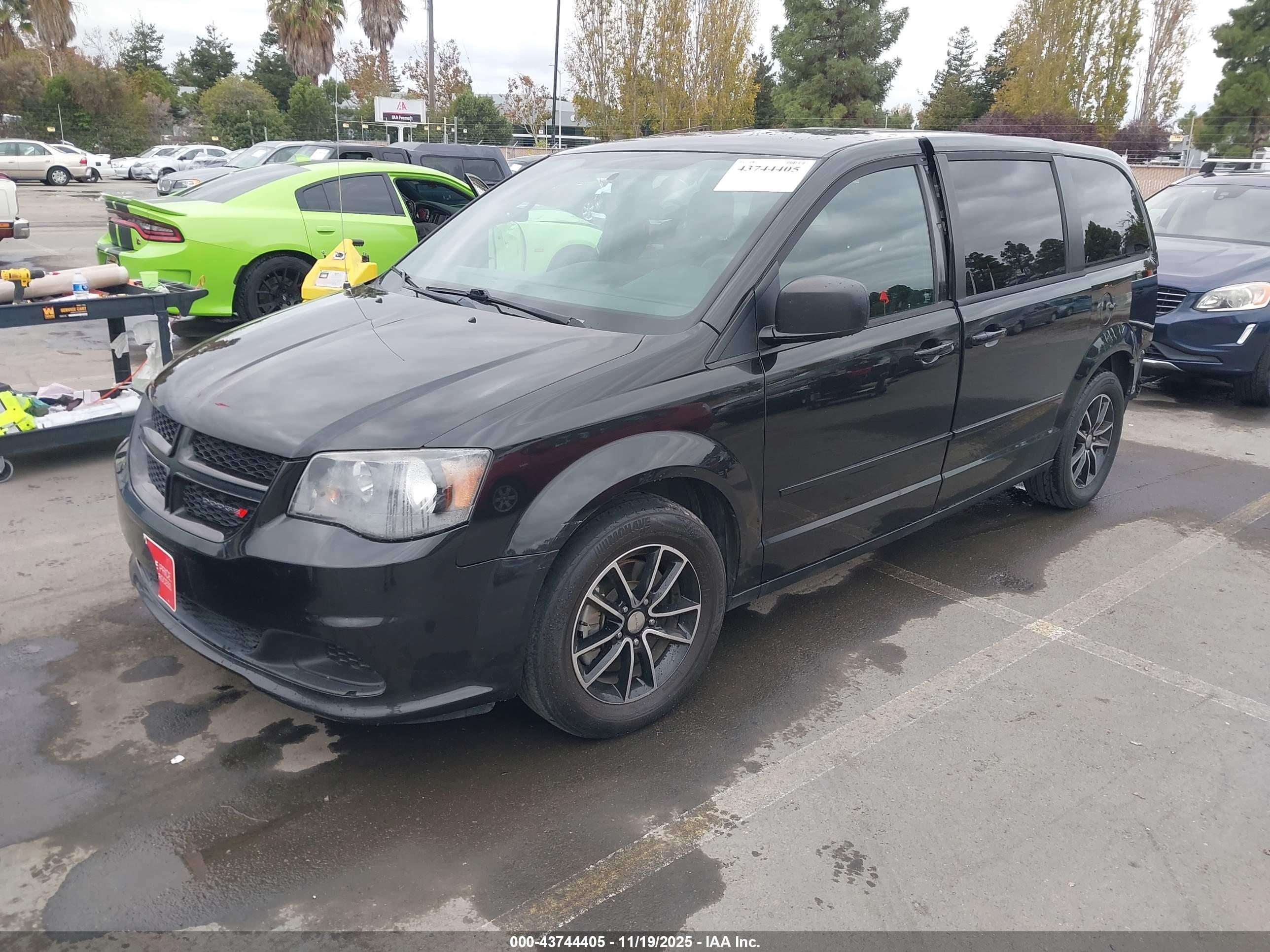 DODGE GRAND image 2