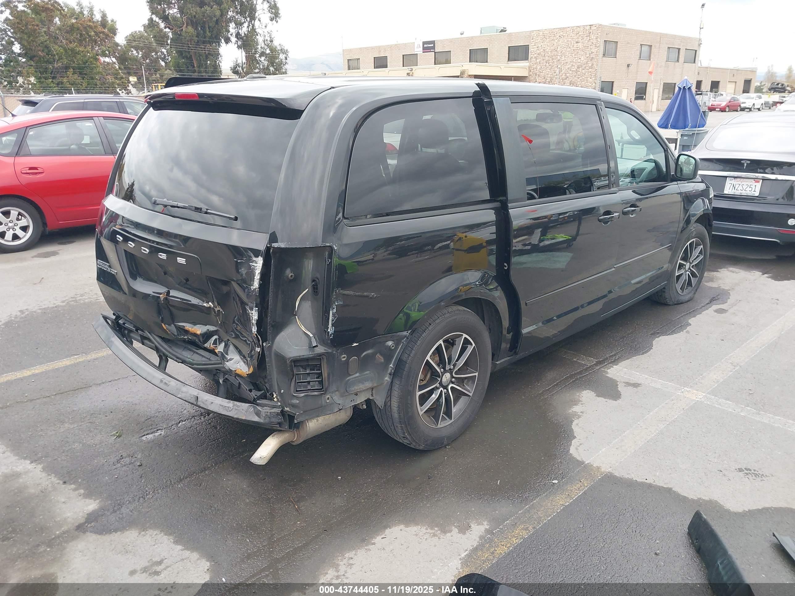 DODGE GRAND image 4