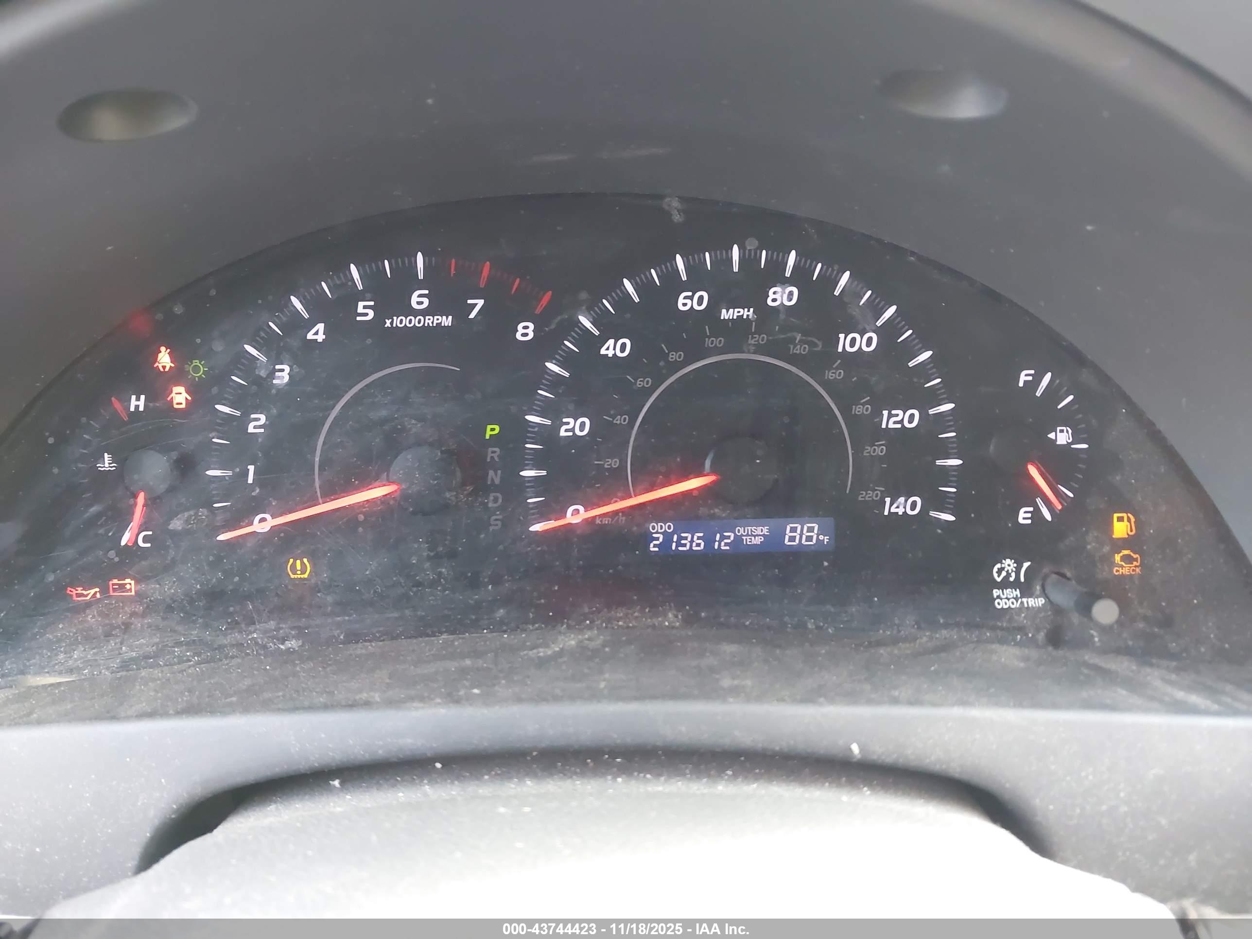 TOYOTA CAMRY image 7