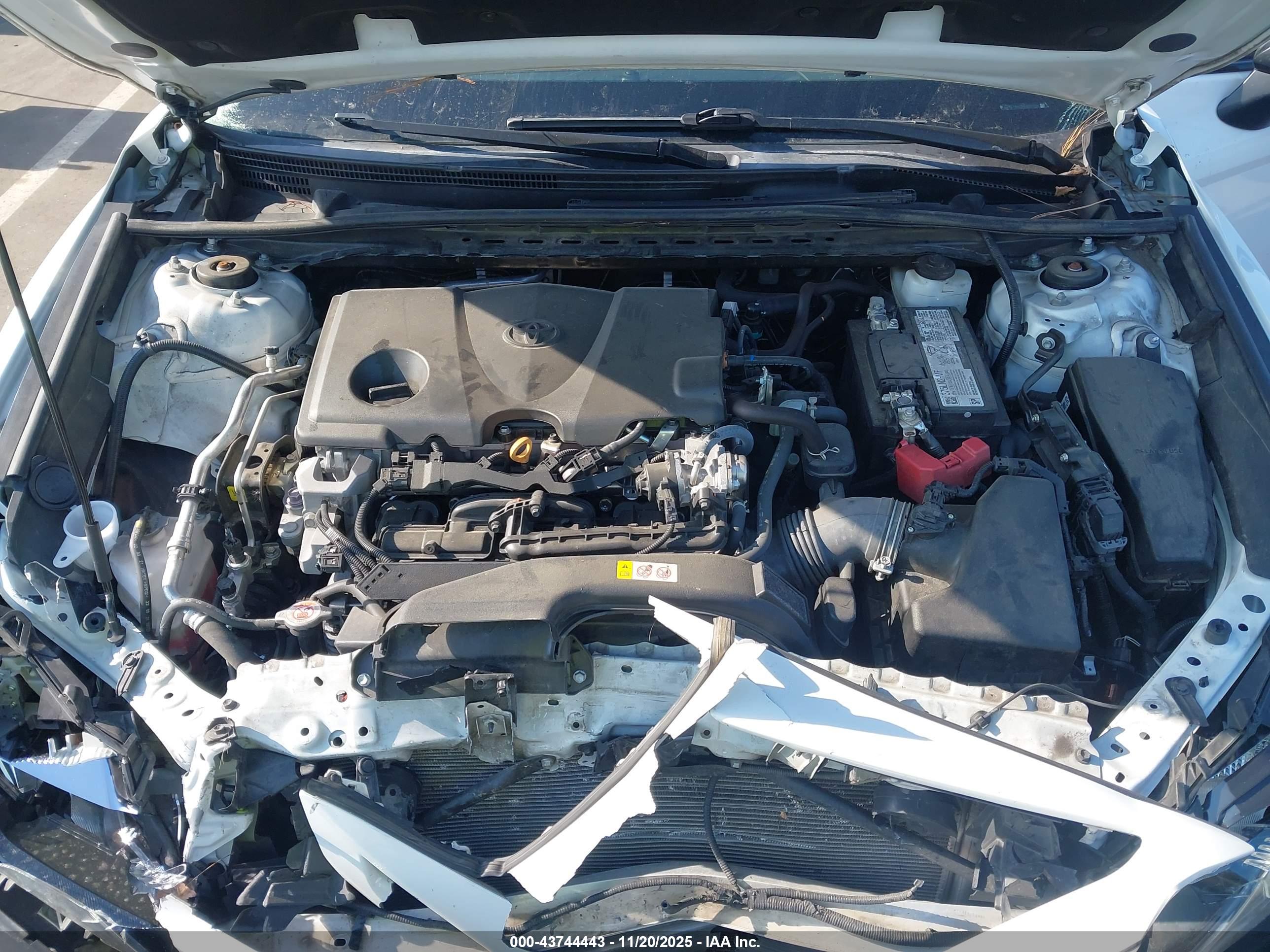 TOYOTA CAMRY image 10