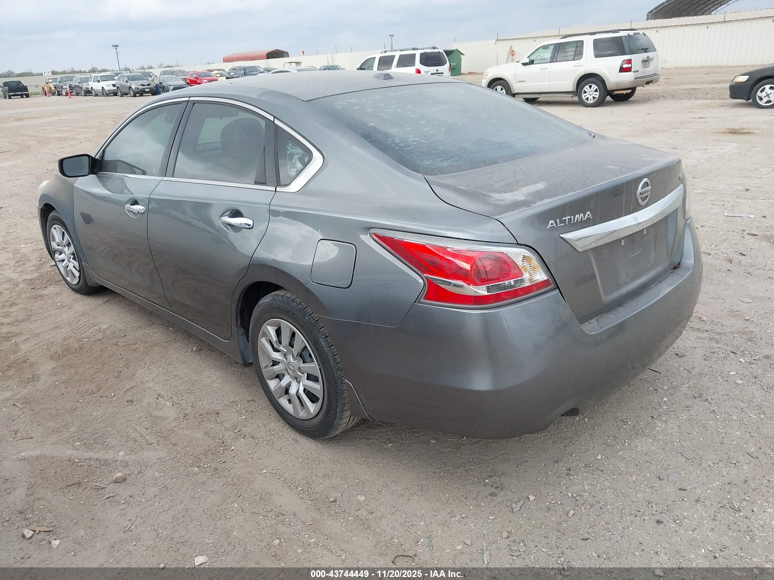 NISSAN ALTIMA image 3