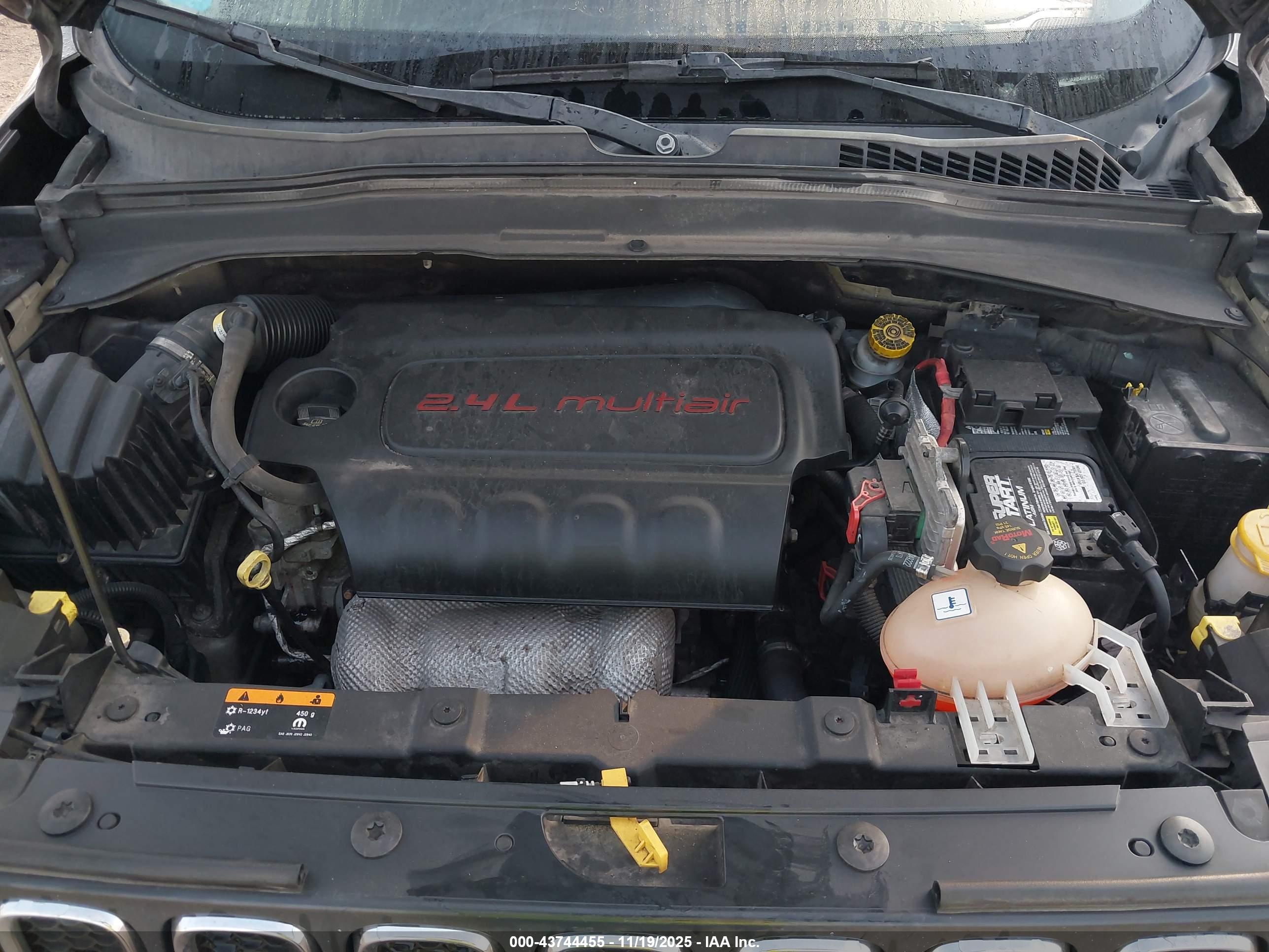 JEEP RENEGADE image 10