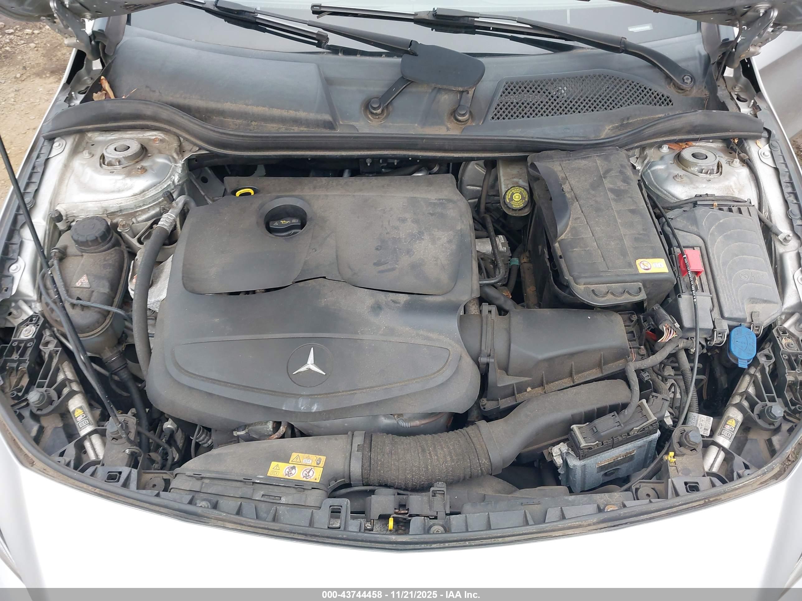 MERCEDES-BENZ CLA image 10