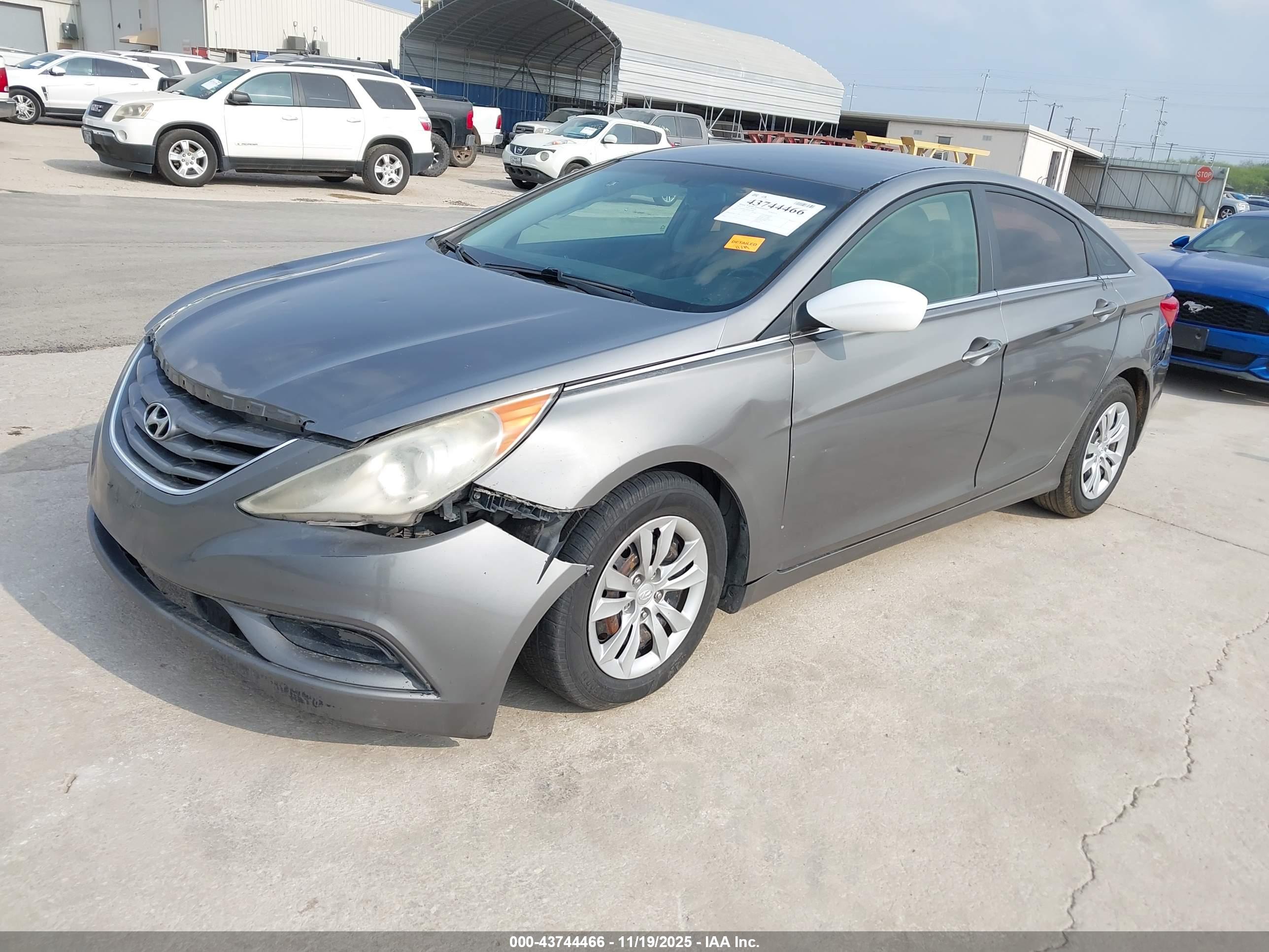 HYUNDAI SONATA image 2