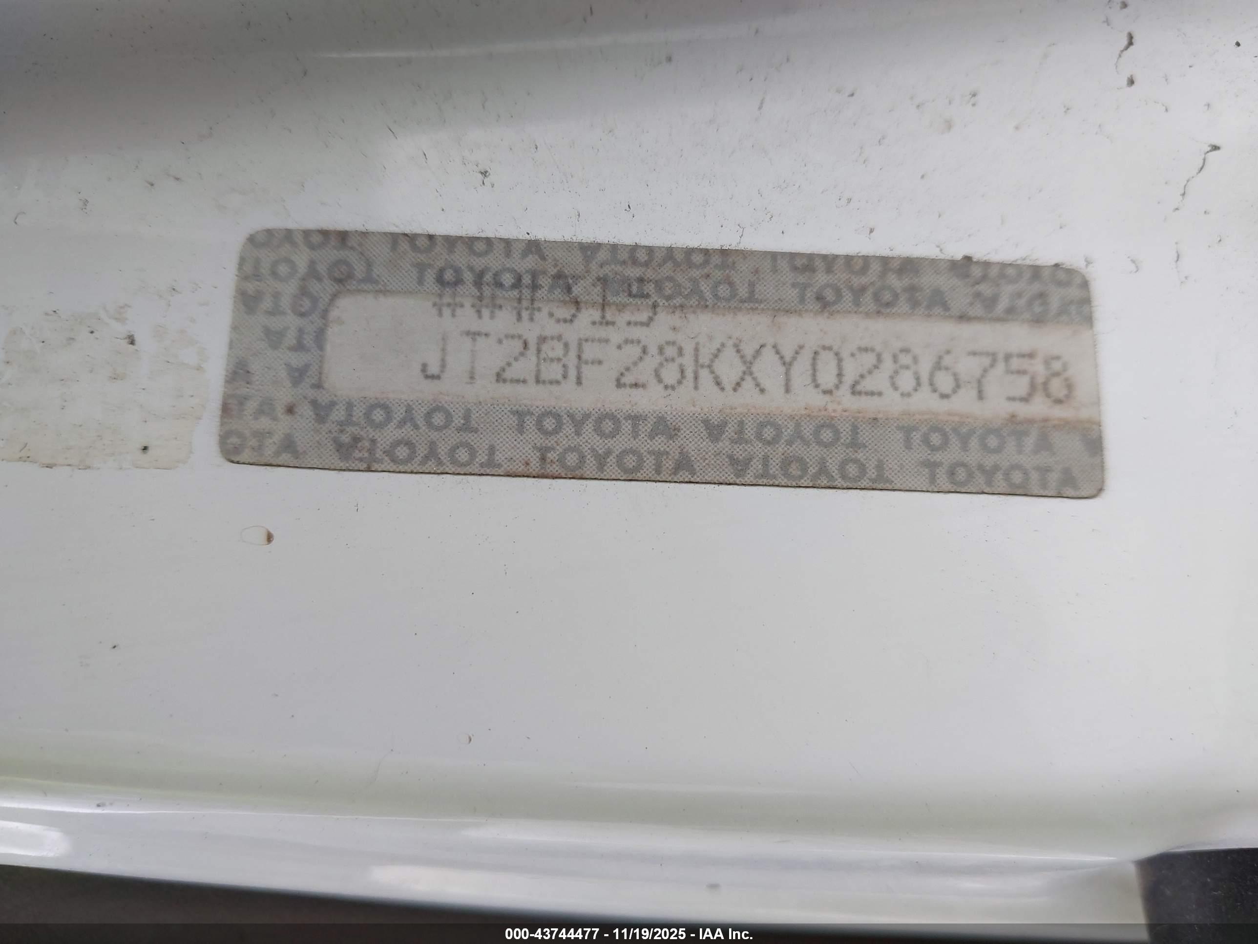 TOYOTA CAMRY image 9
