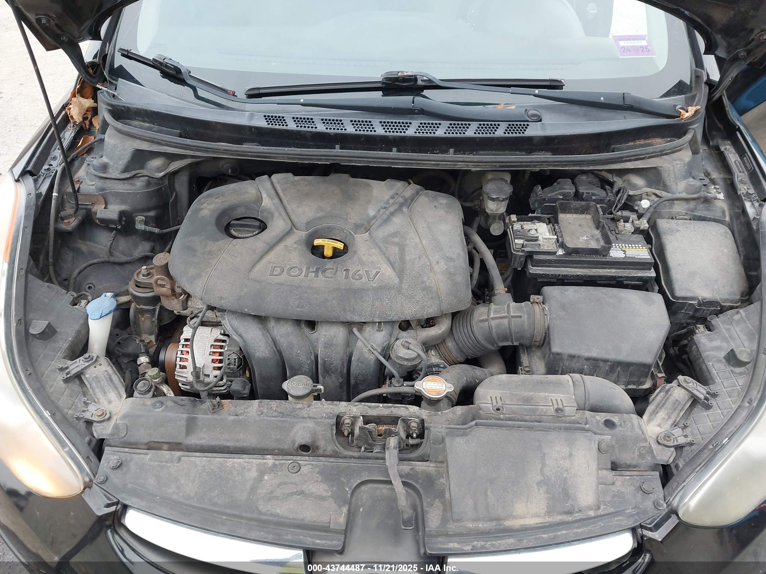HYUNDAI ELANTRA image 10