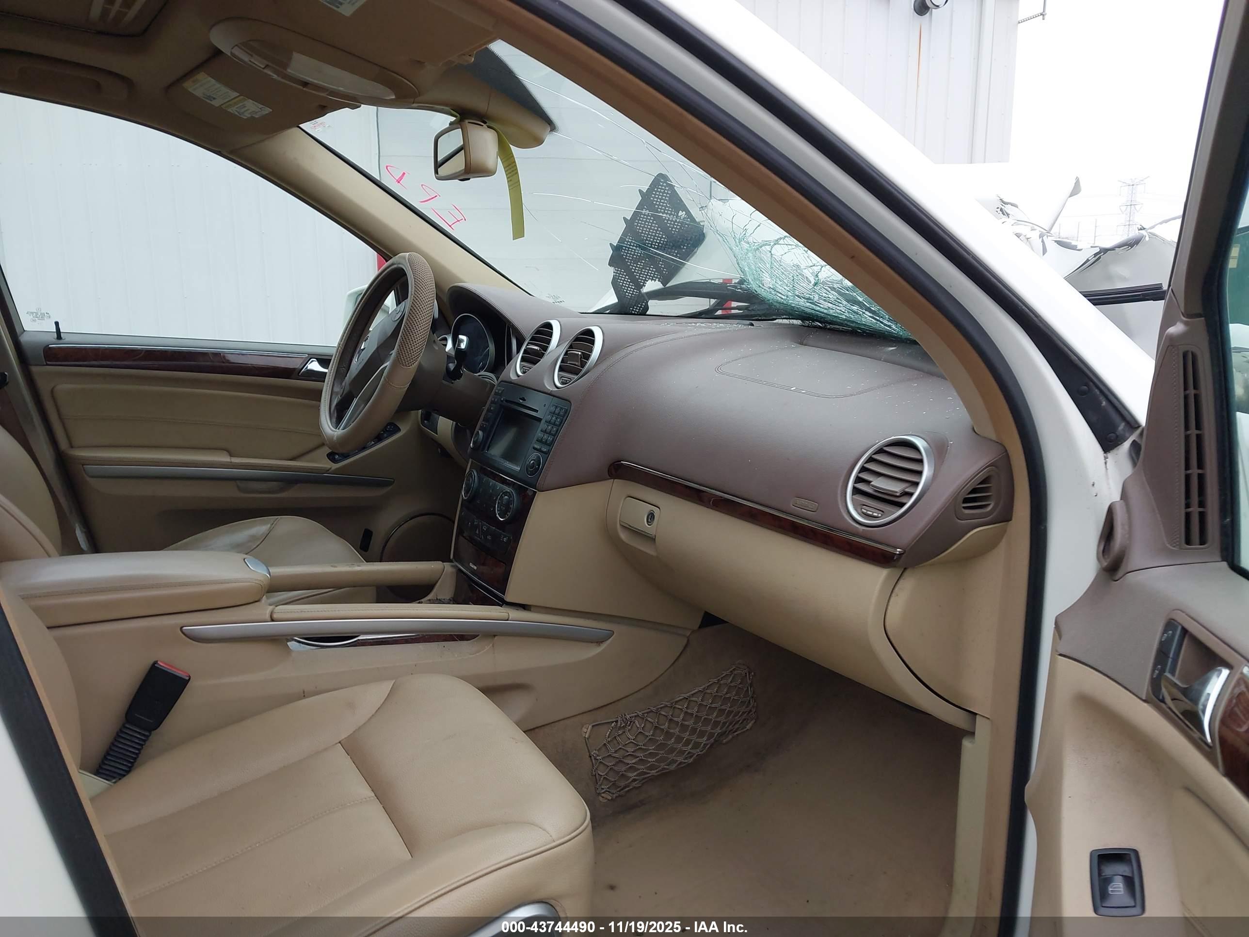 MERCEDES-BENZ GL image 5