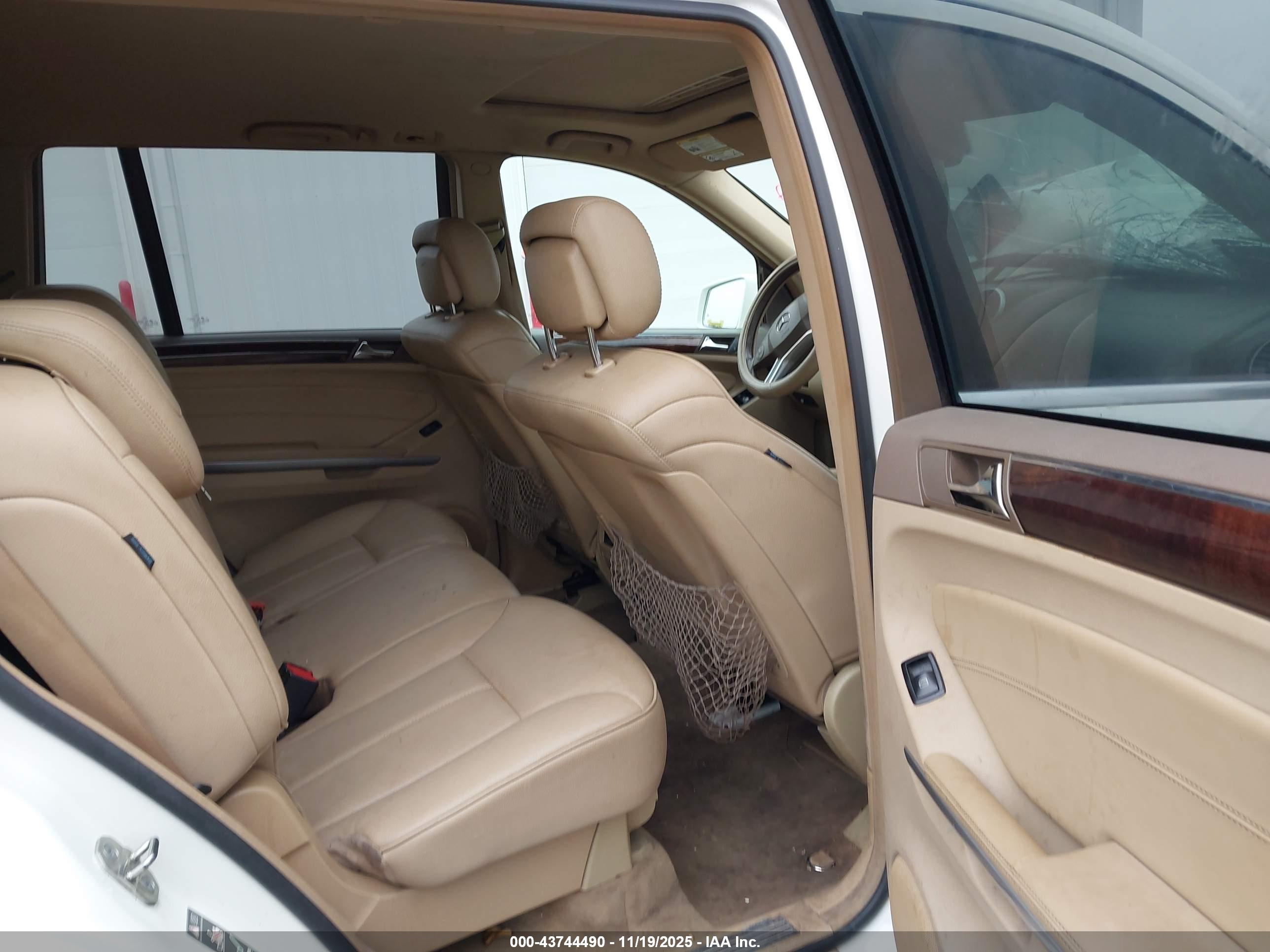 MERCEDES-BENZ GL image 8