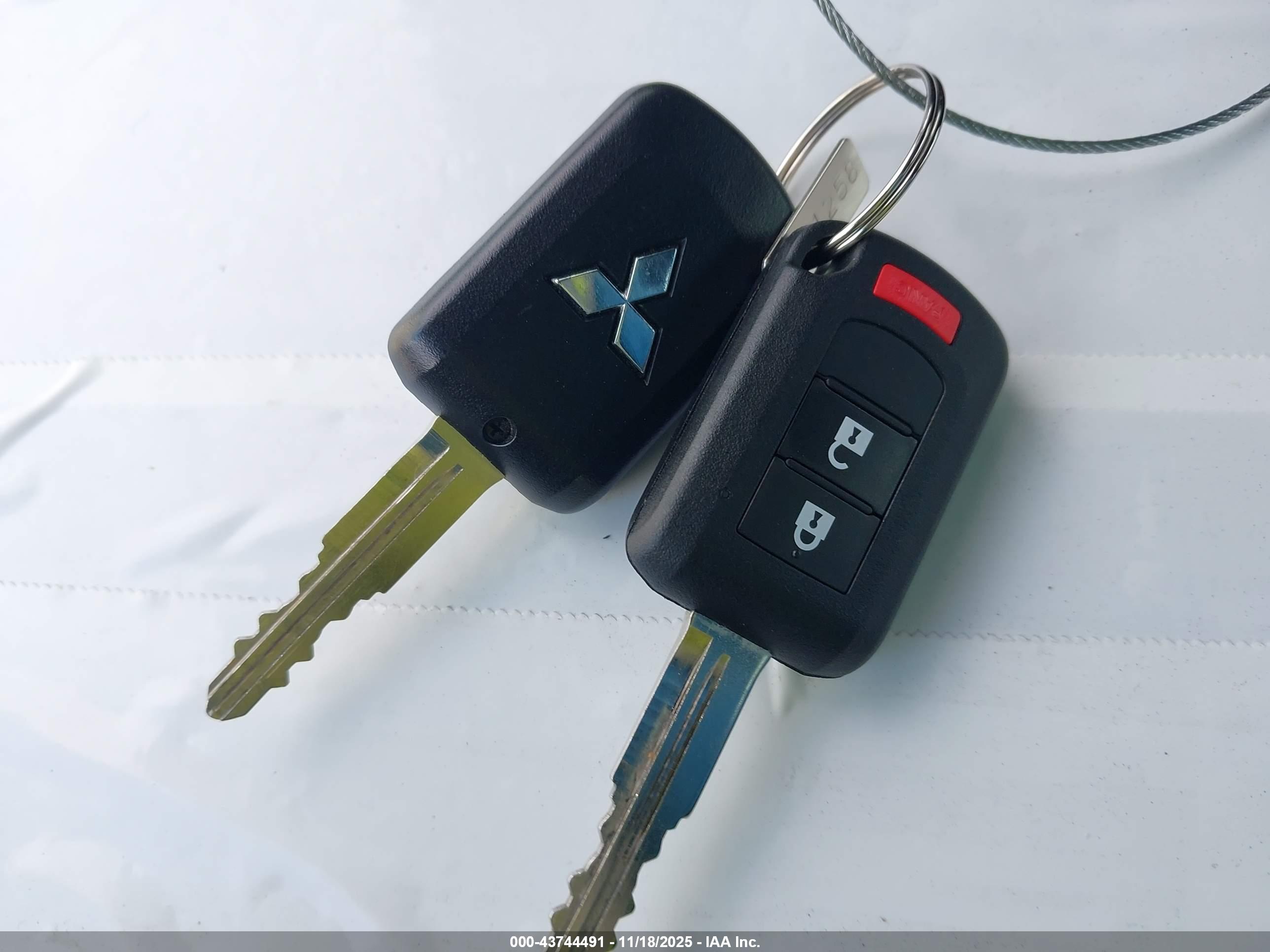 MITSUBISHI MIRAGE image 11