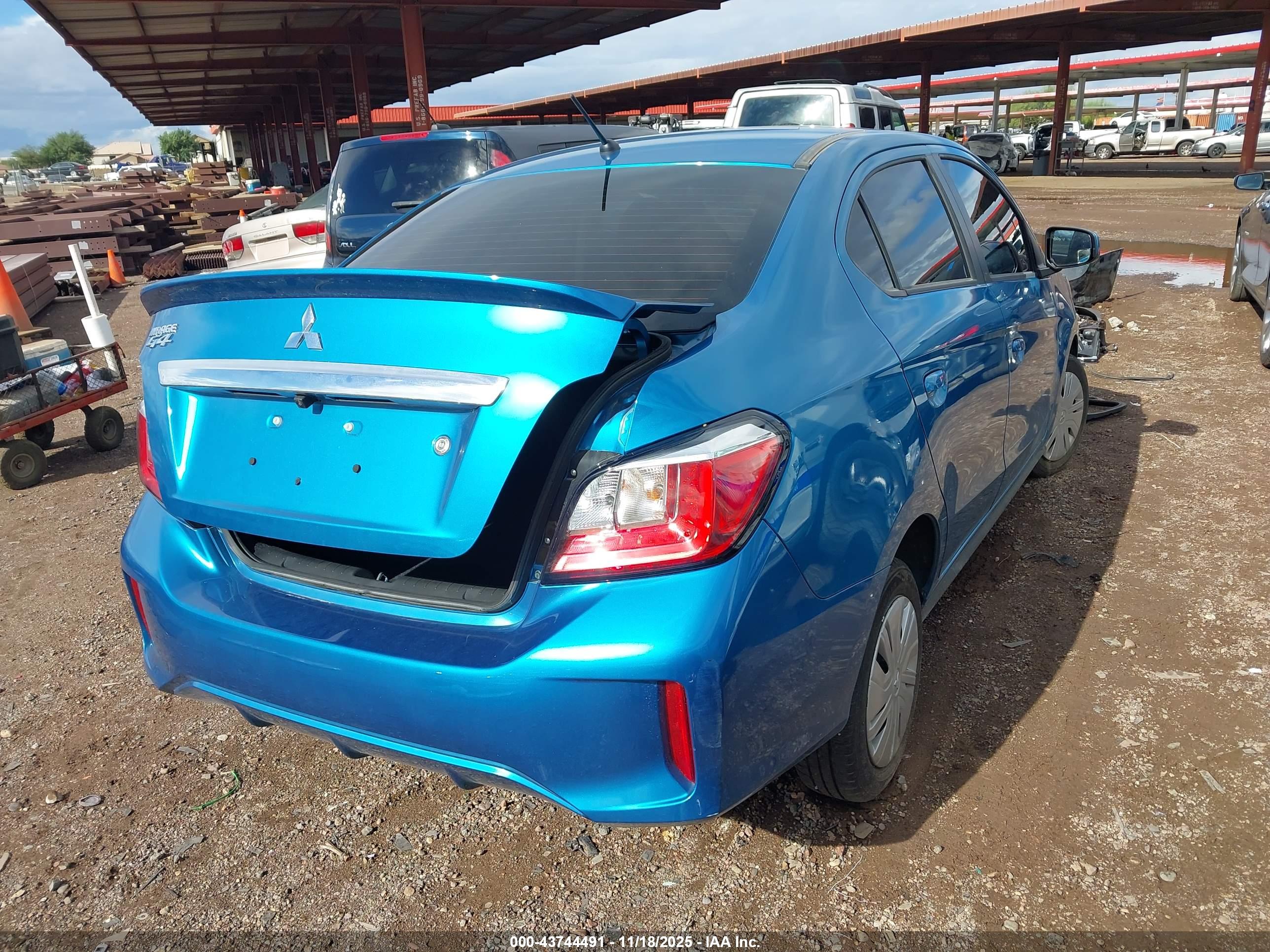 MITSUBISHI MIRAGE image 4