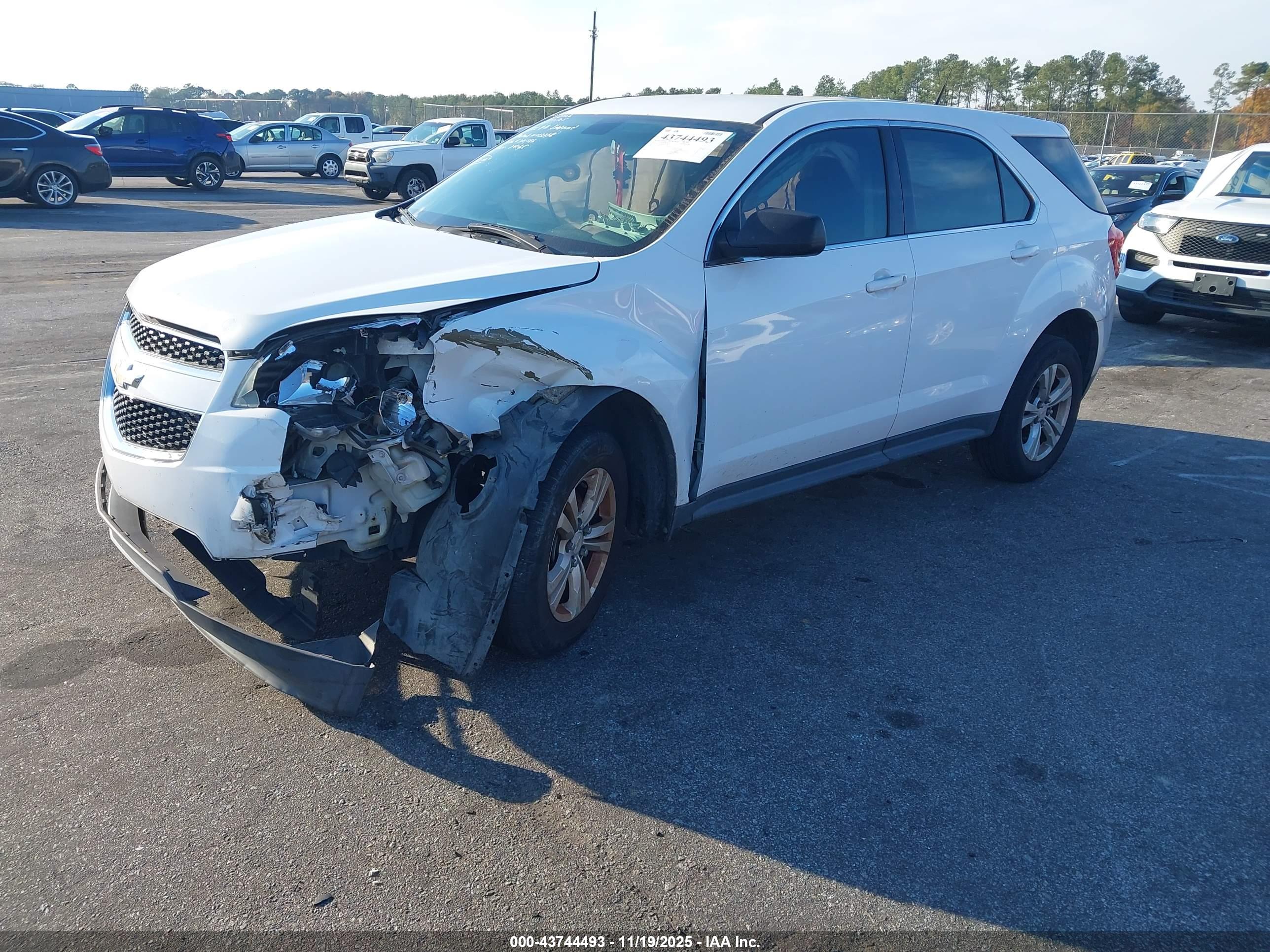 CHEVROLET EQUINOX image 2