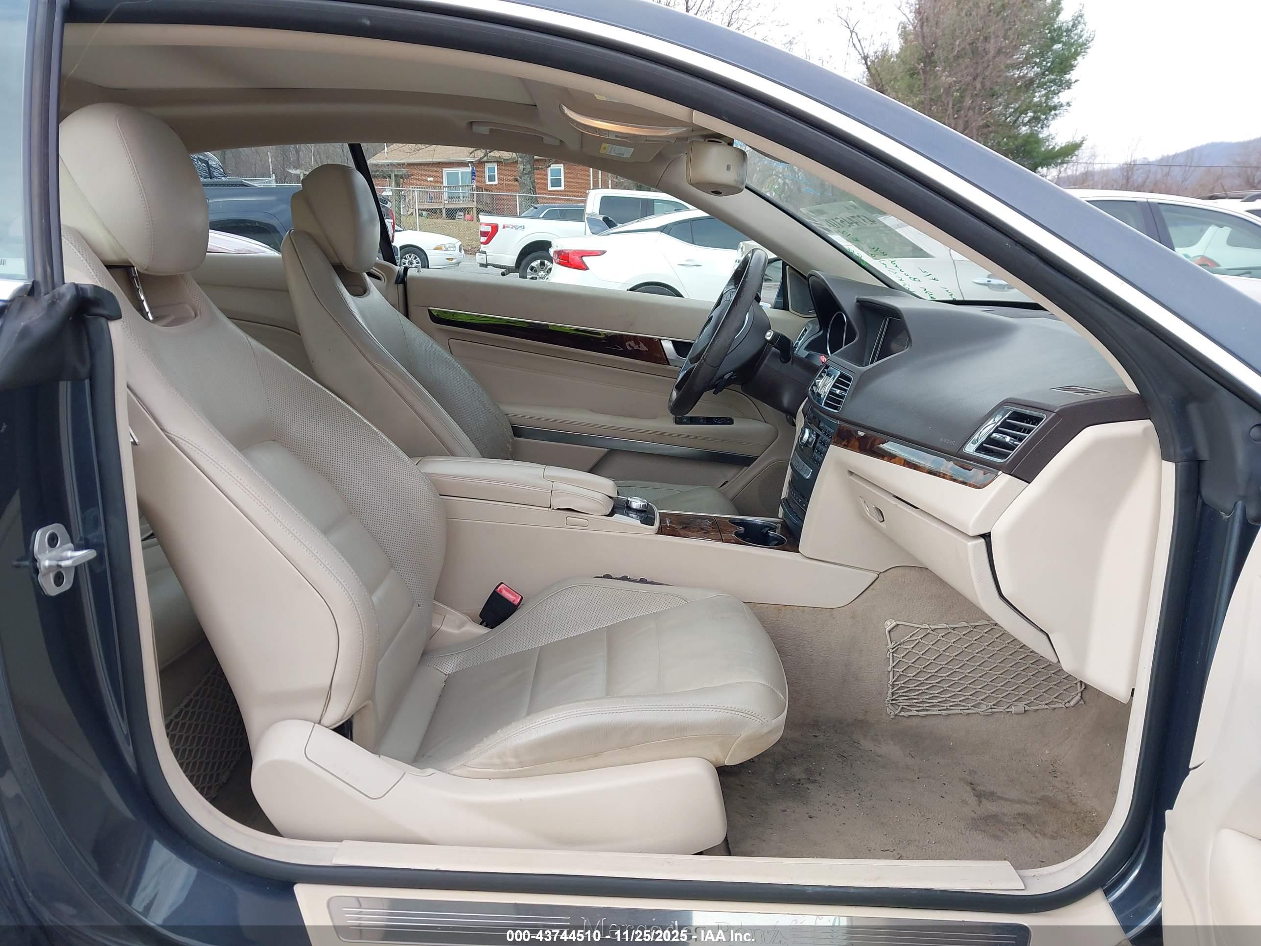 MERCEDES-BENZ E image 5