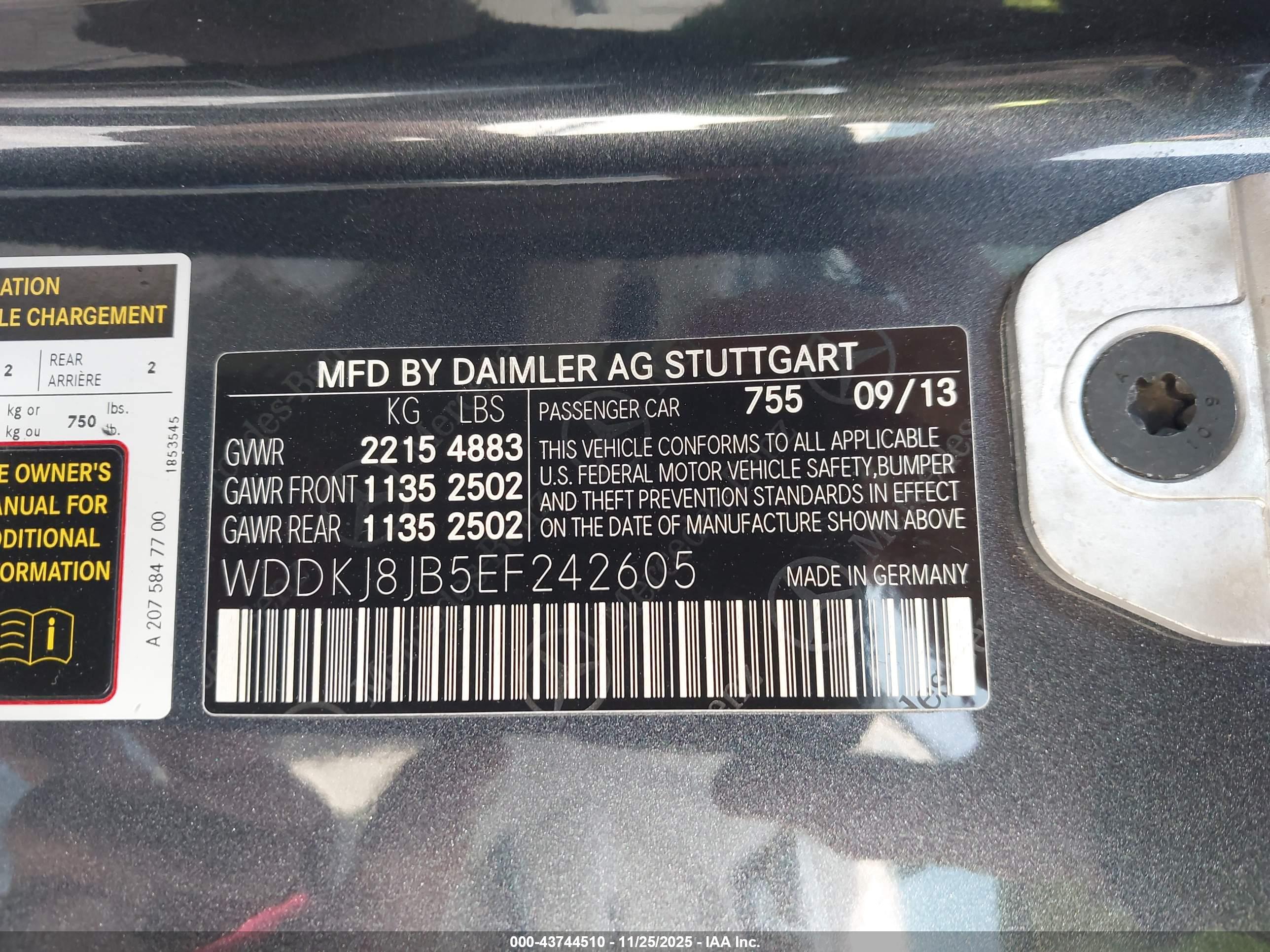 MERCEDES-BENZ E image 9