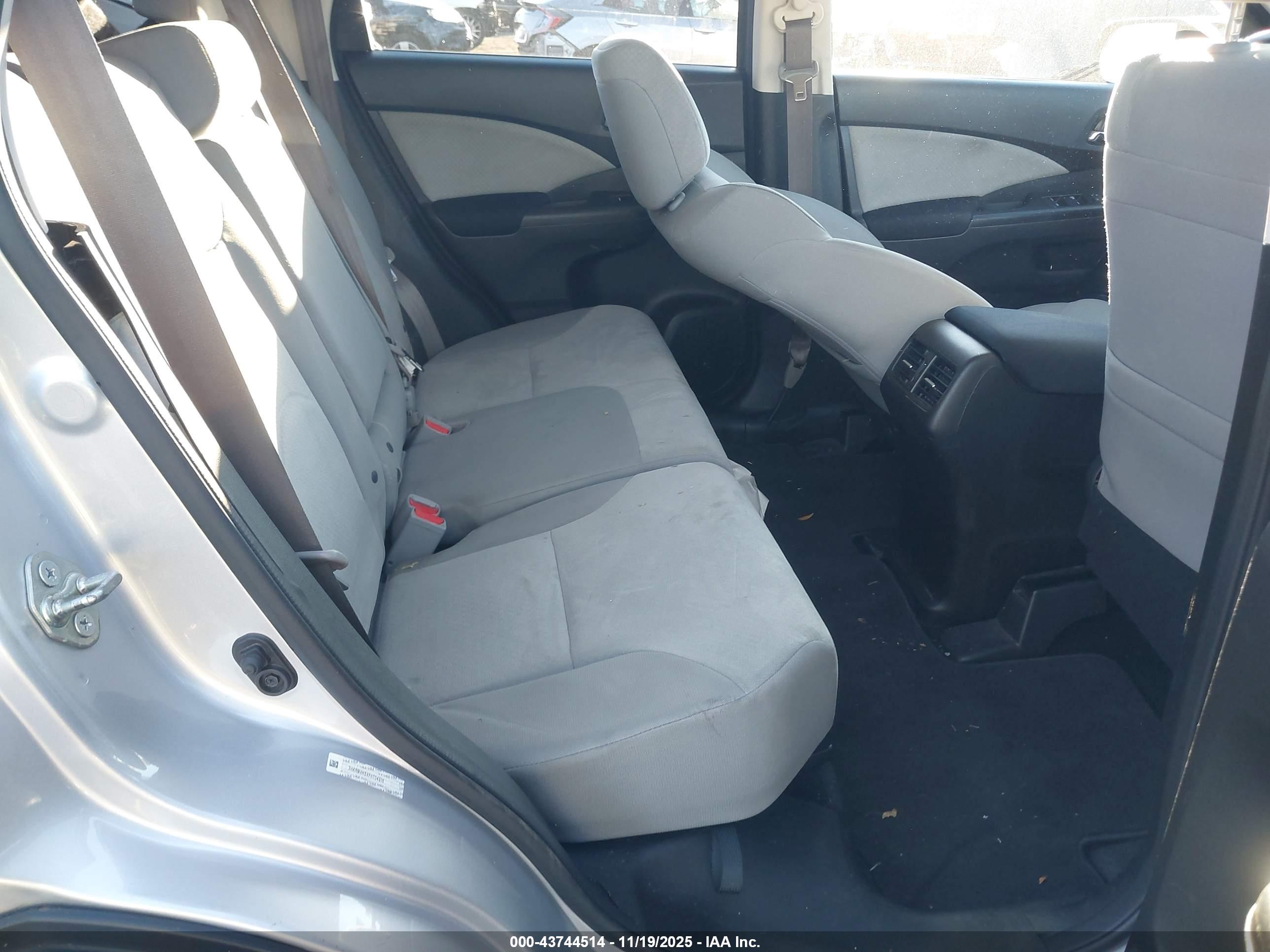 HONDA CR-V image 8