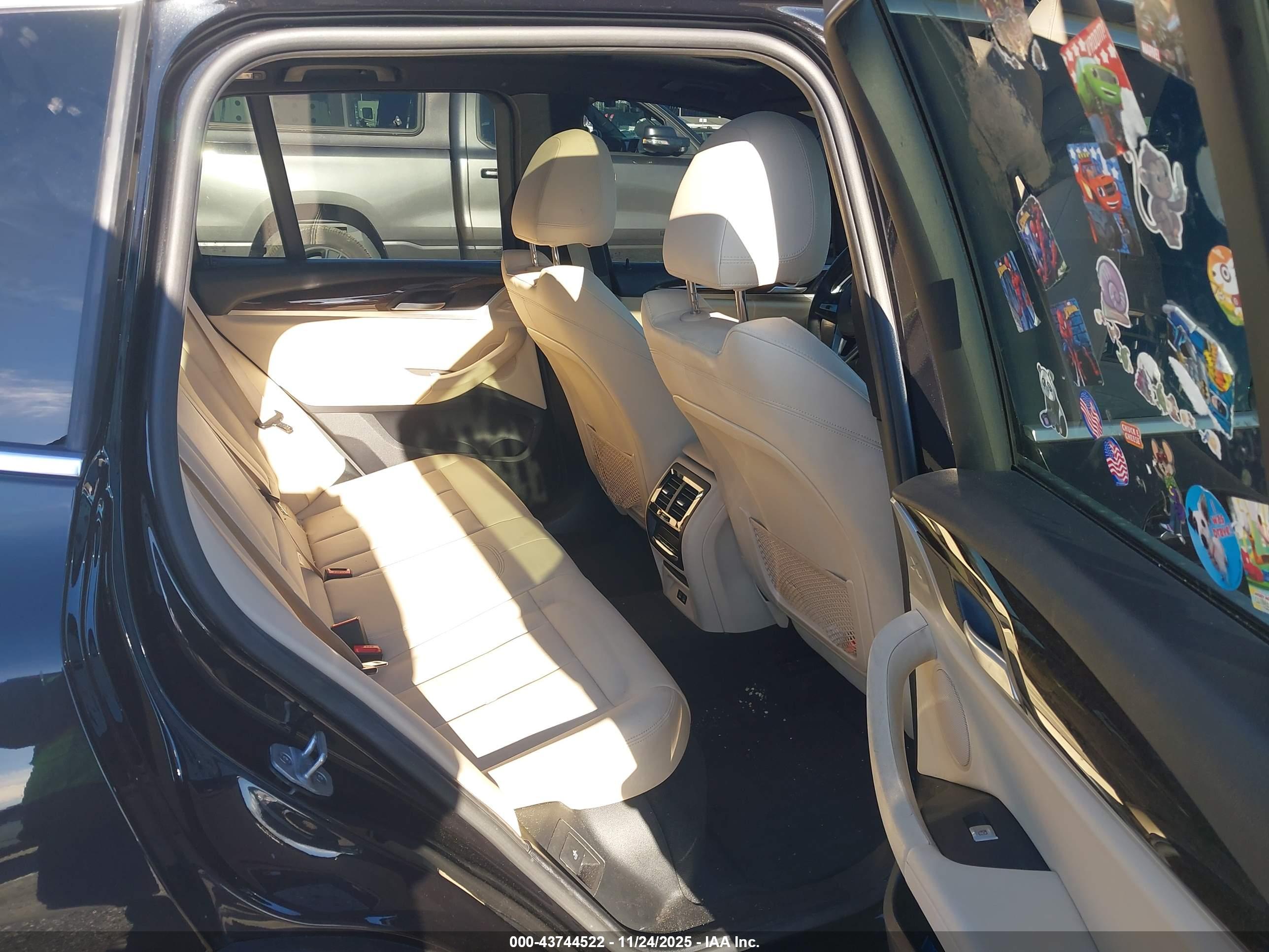 BMW X3 image 8
