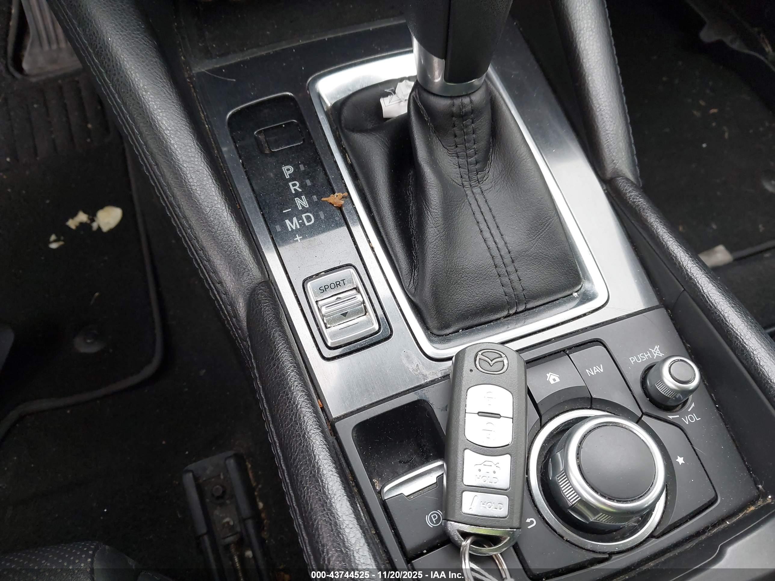 MAZDA MAZDA6 image 11