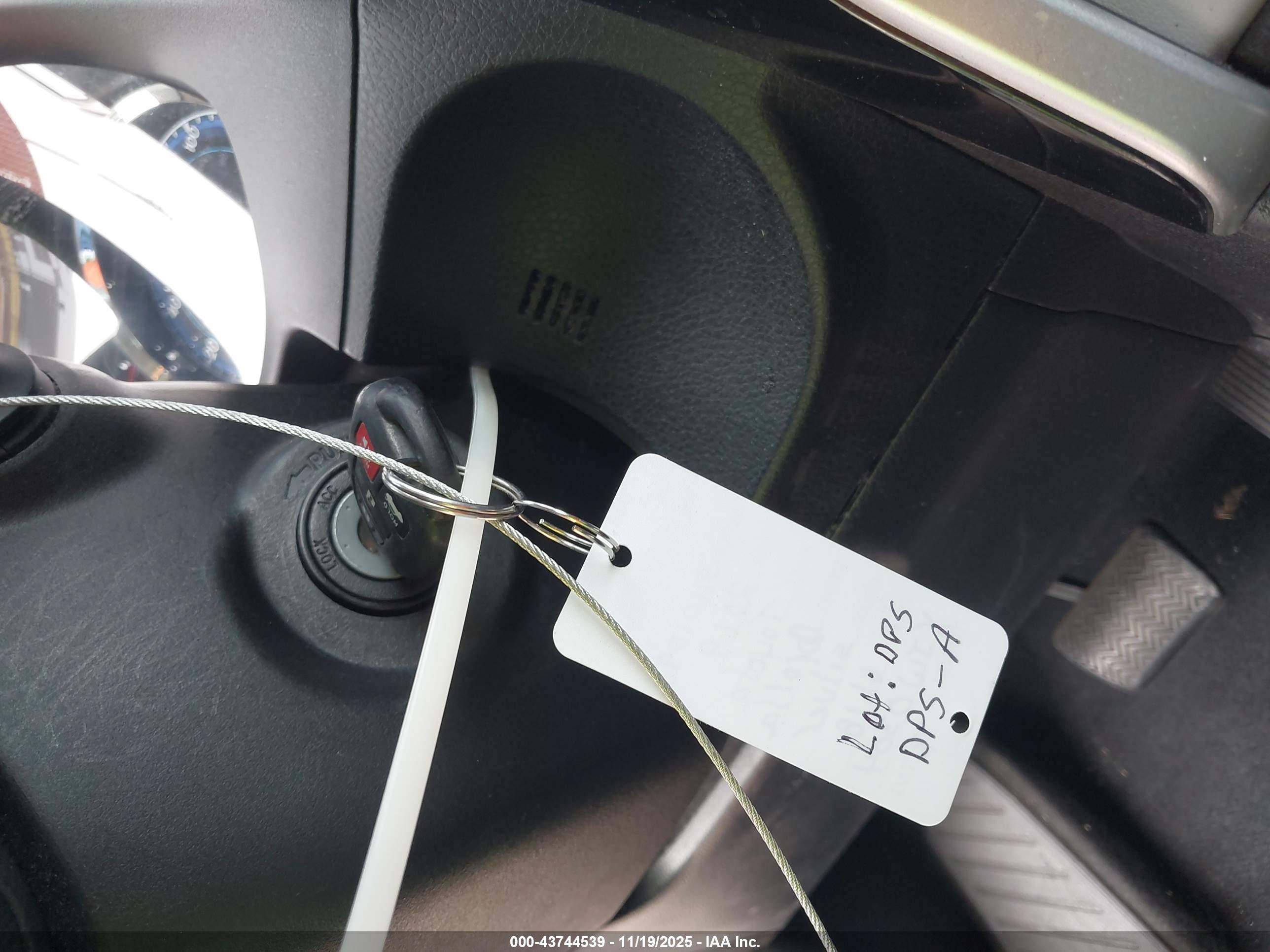 TOYOTA COROLLA image 11