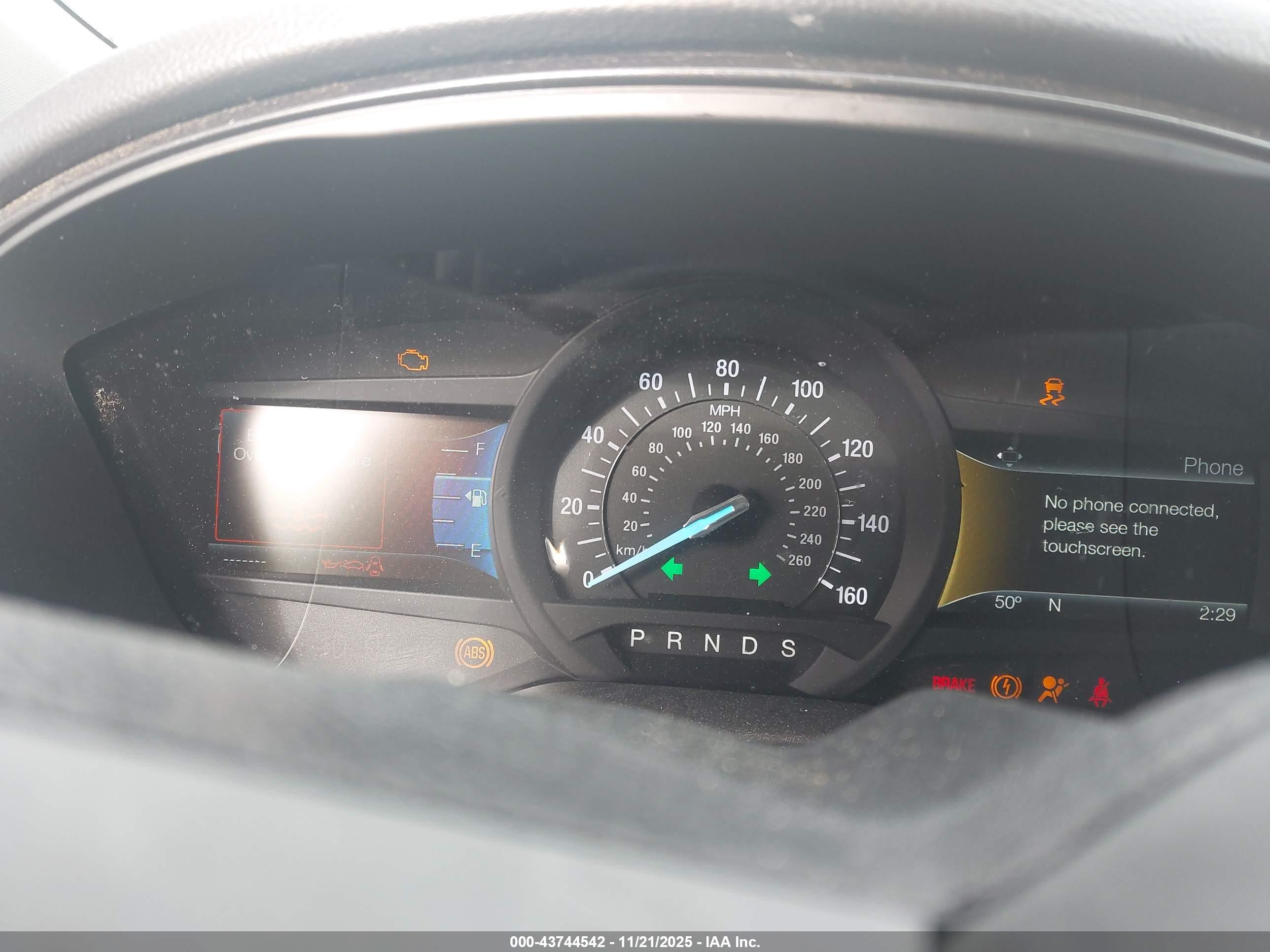 FORD FUSION image 7
