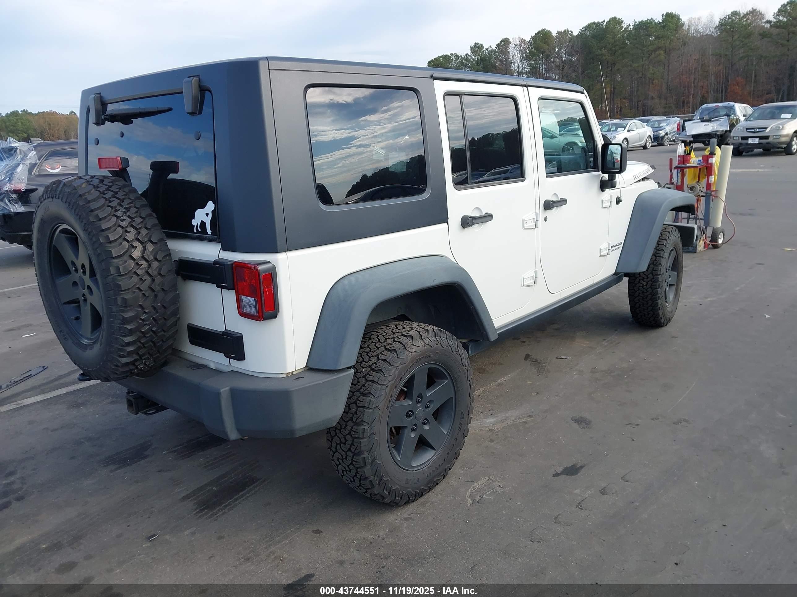 JEEP WRANGLER image 4