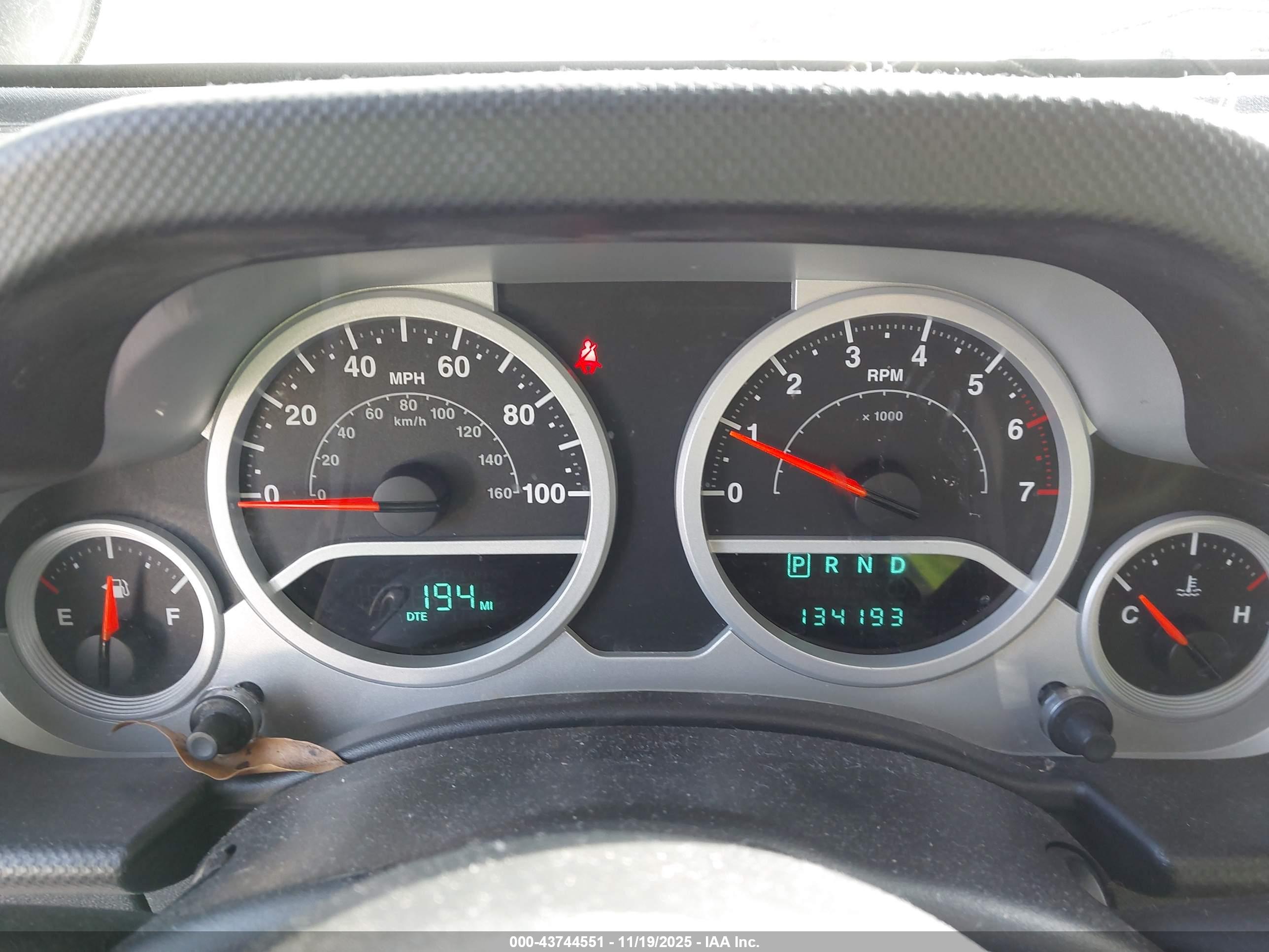 JEEP WRANGLER image 7