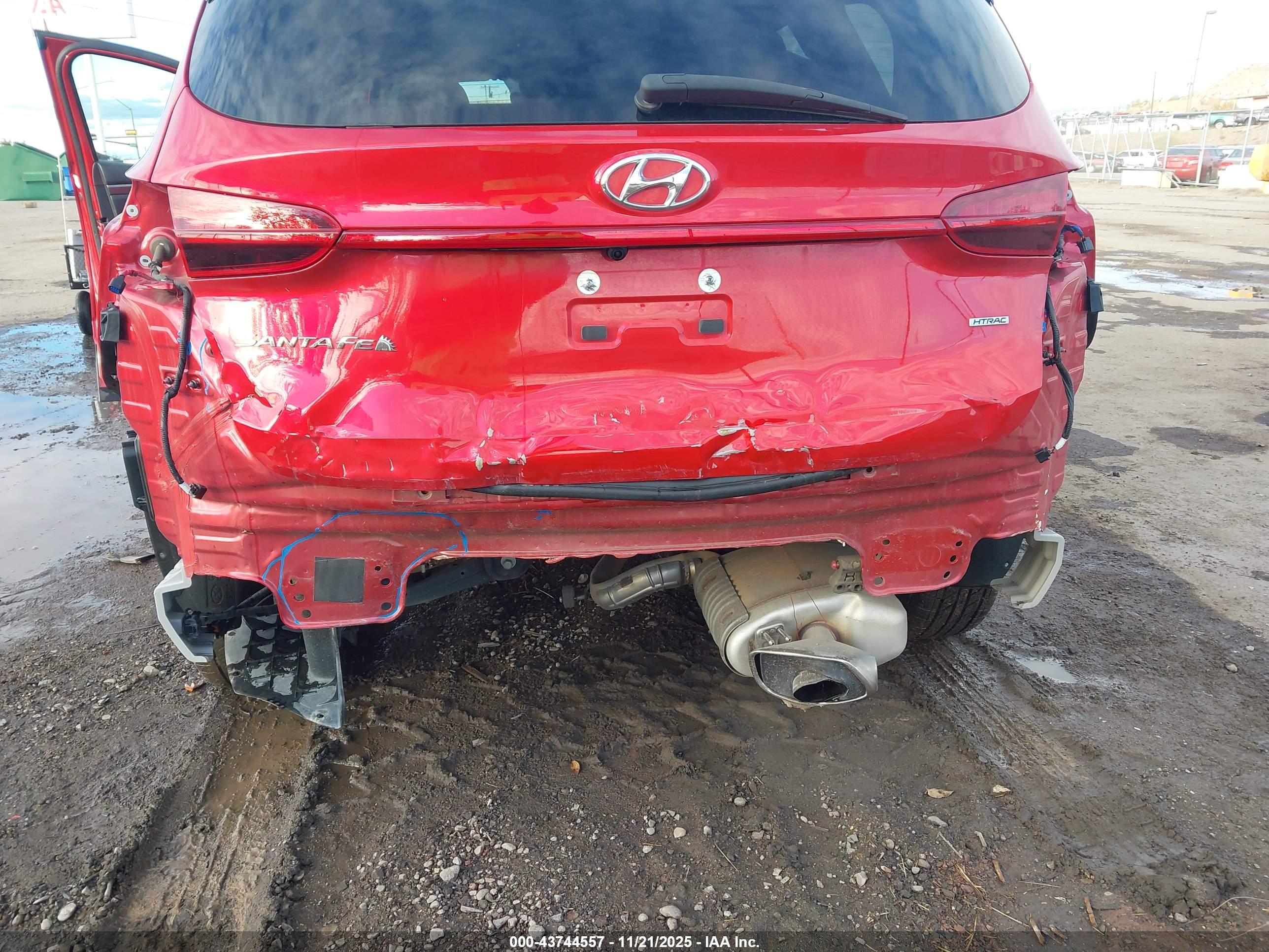 HYUNDAI SANTA image 6