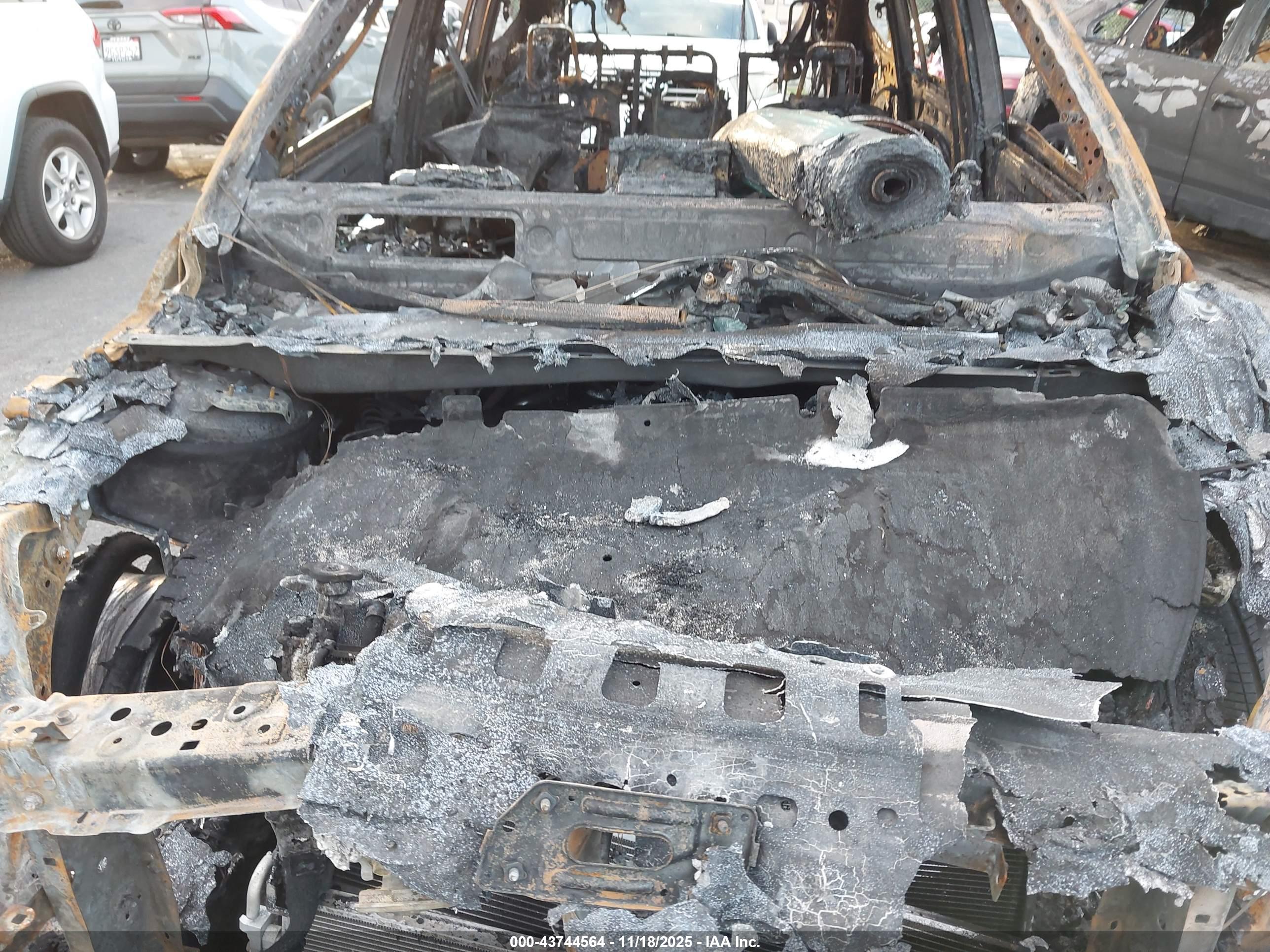 TOYOTA HIGHLANDER image 10