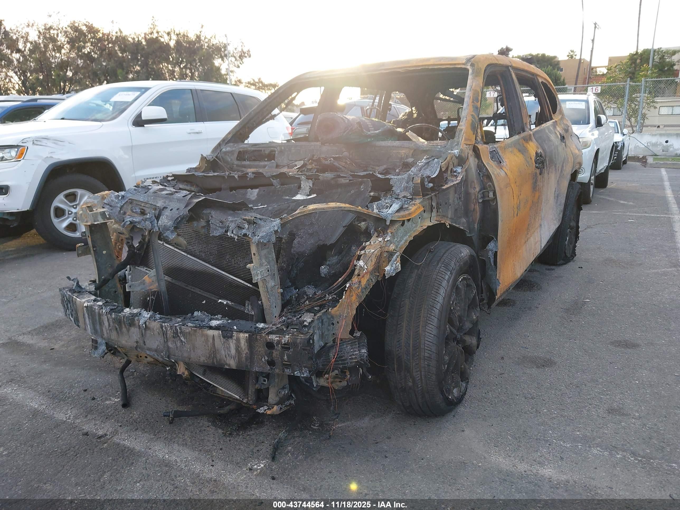 TOYOTA HIGHLANDER image 2