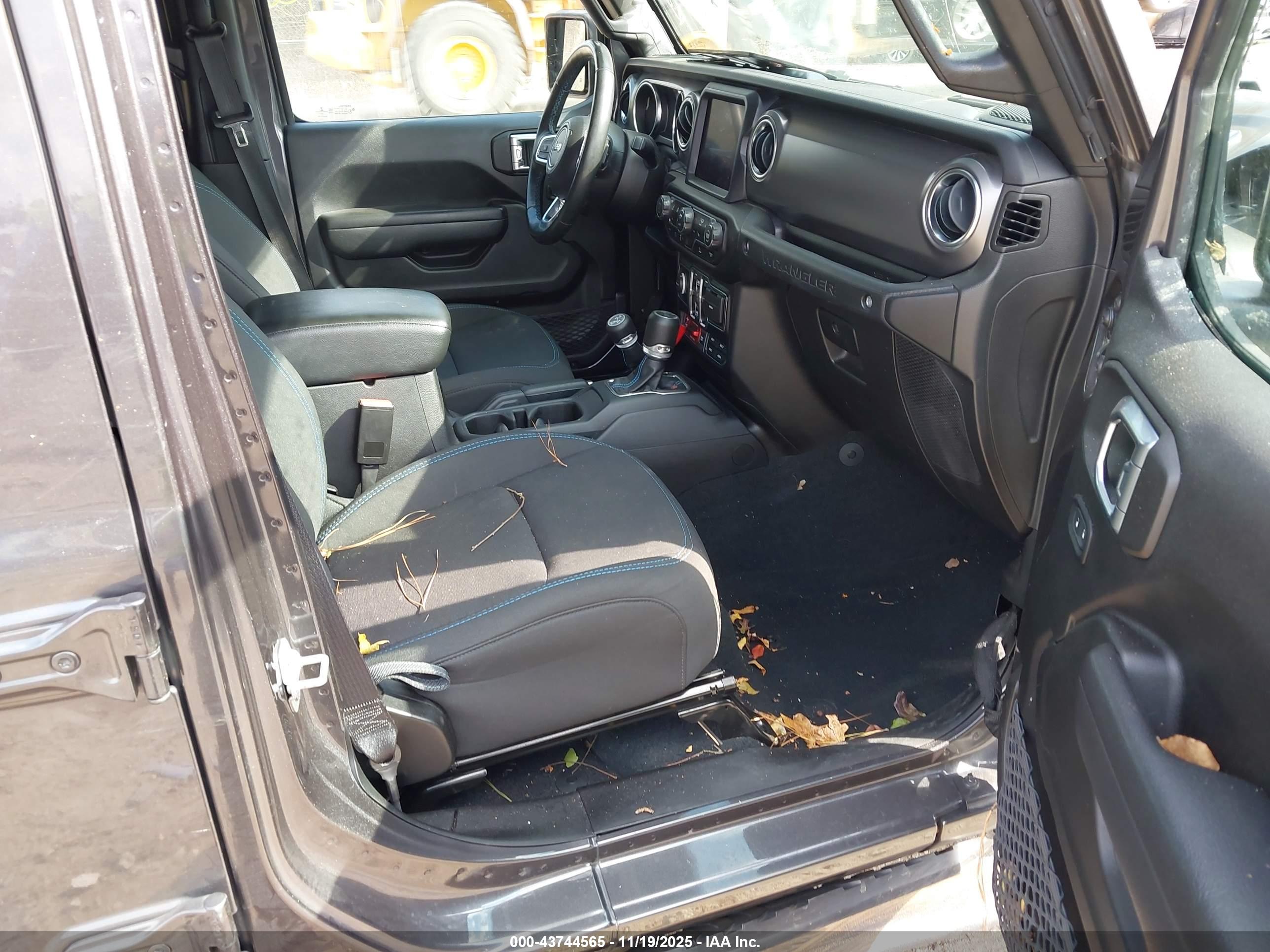 JEEP WRANGLER image 5