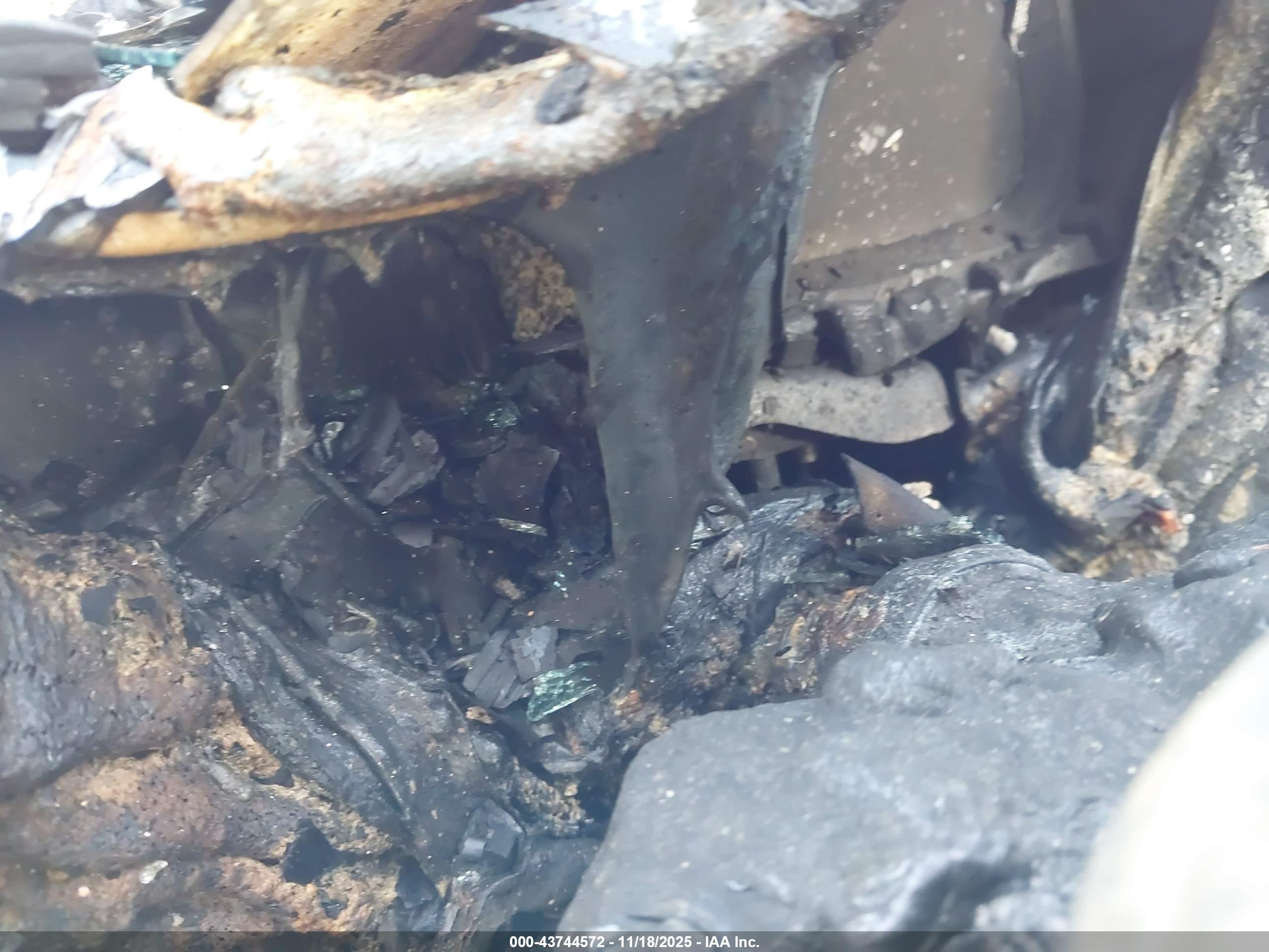 TOYOTA RAV4 image 7