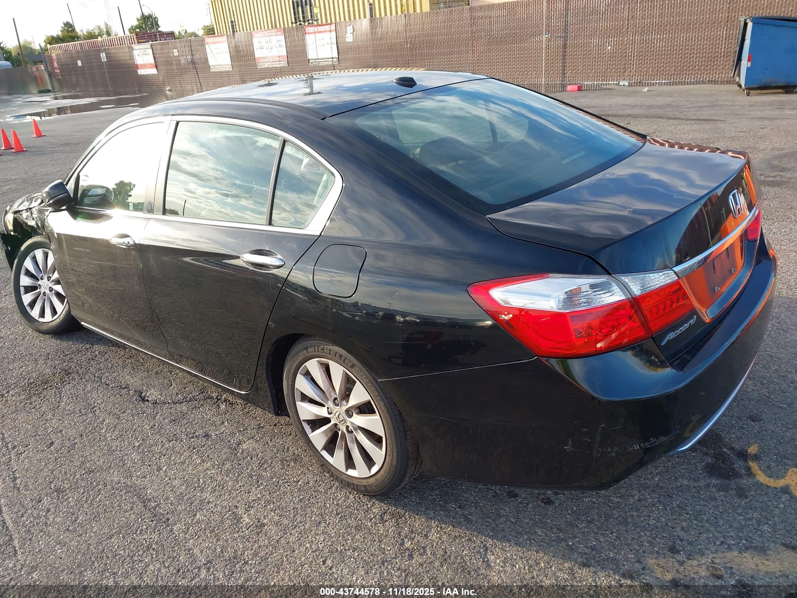 HONDA ACCORD image 3